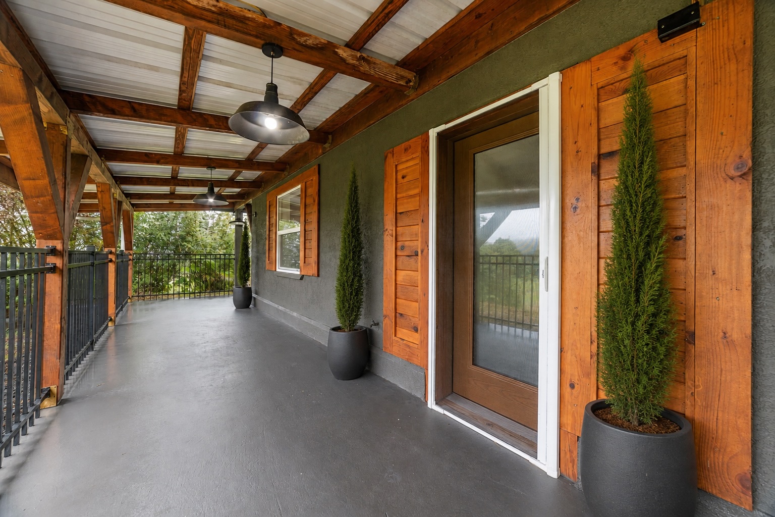 1009 Kulaloa Rd Property Photo 5