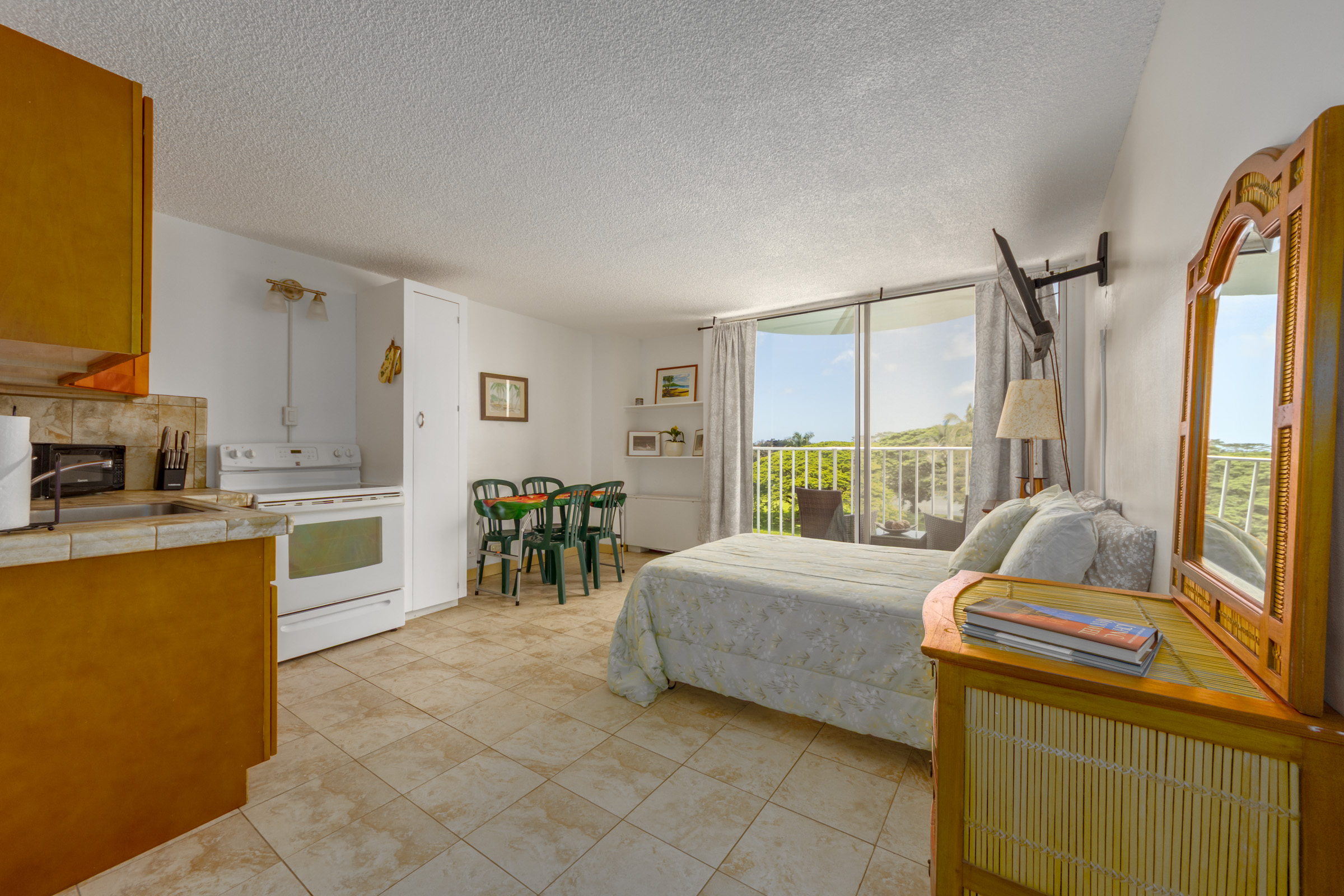 101 Hilo Lagoon Centre 510 Property Photo 3