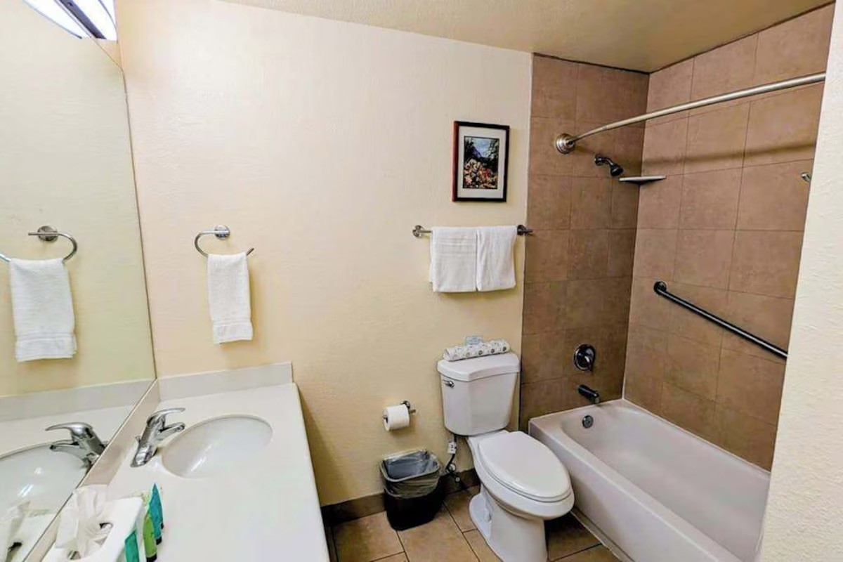 3411 Wilcox Rd I-111 Property Photo 7