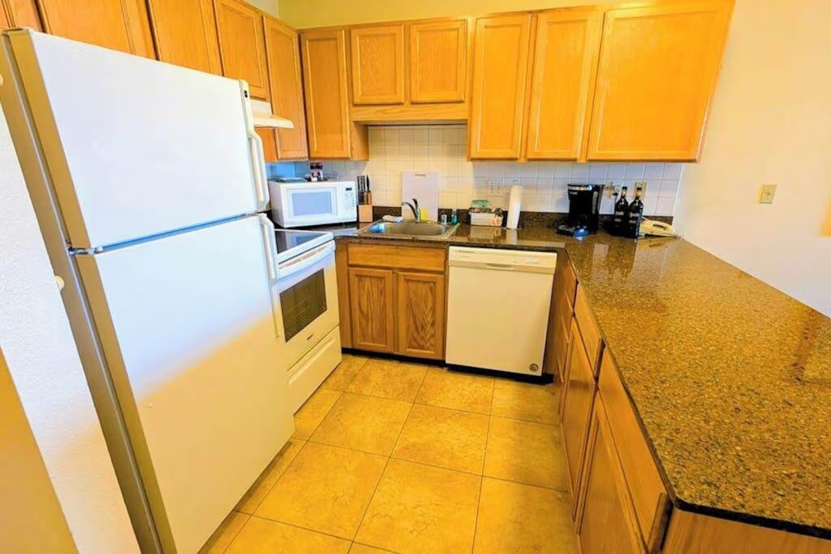 3411 Wilcox Rd I-111 Property Photo 9