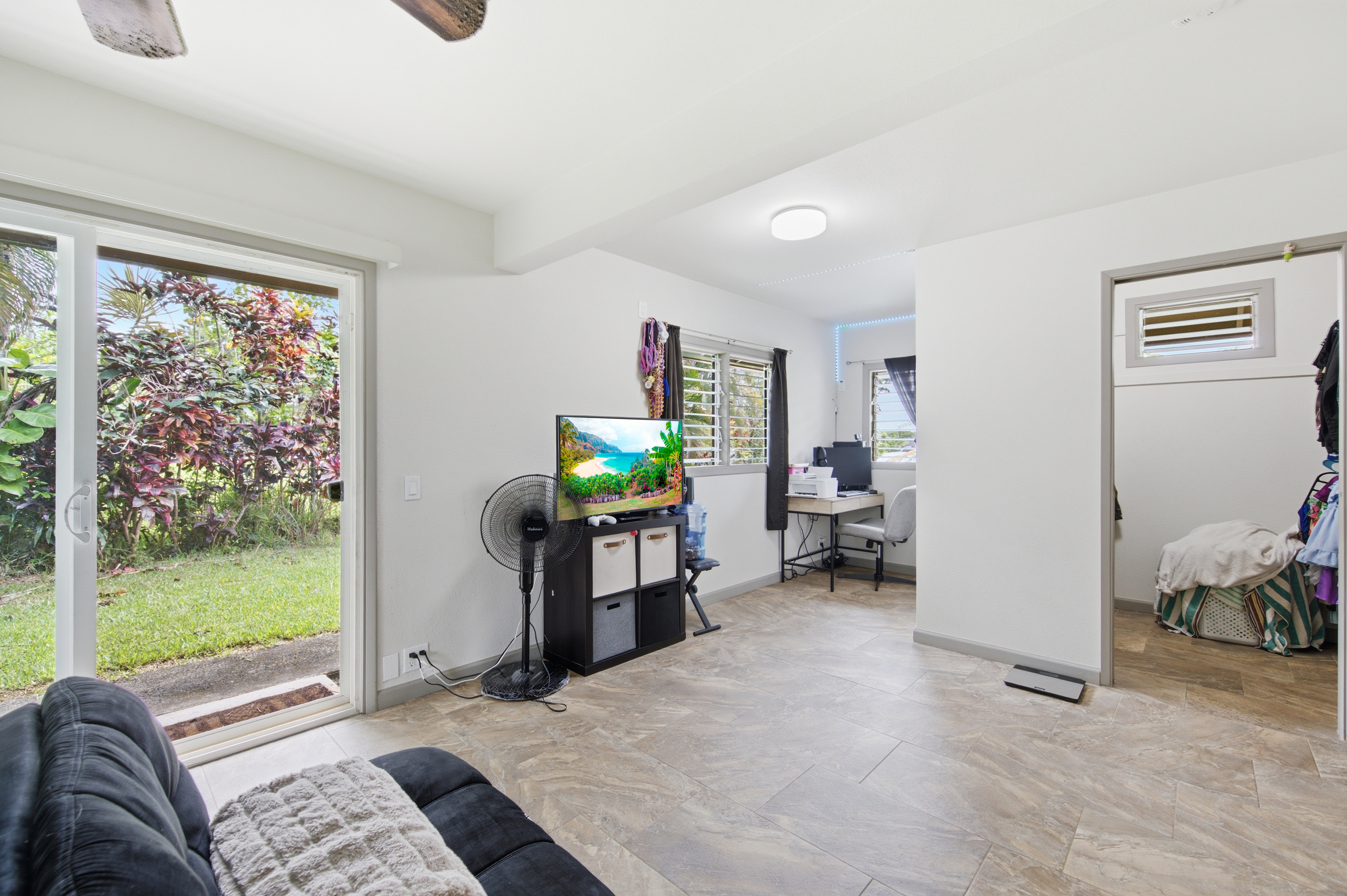 7165 Aina Pono St Property Photo 11