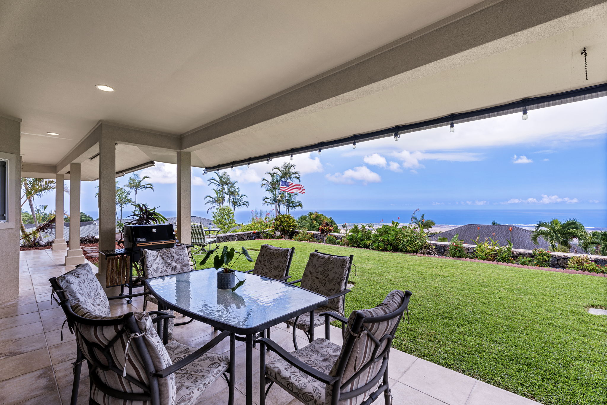 73-1438 Punihaole Pl Property Photo 1