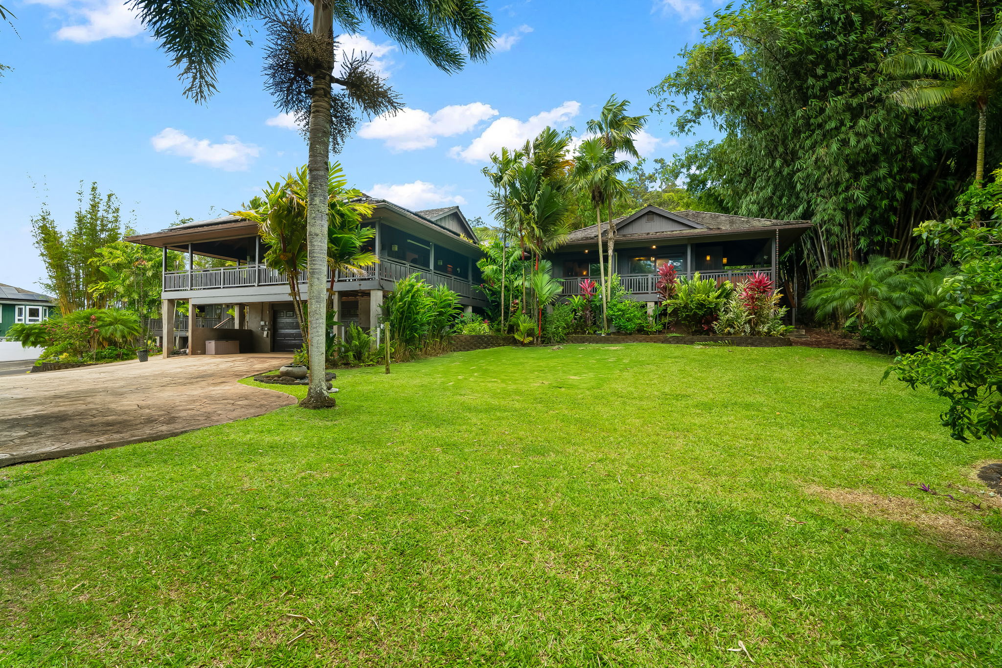 1328 Ihona Pl Property Photo 2