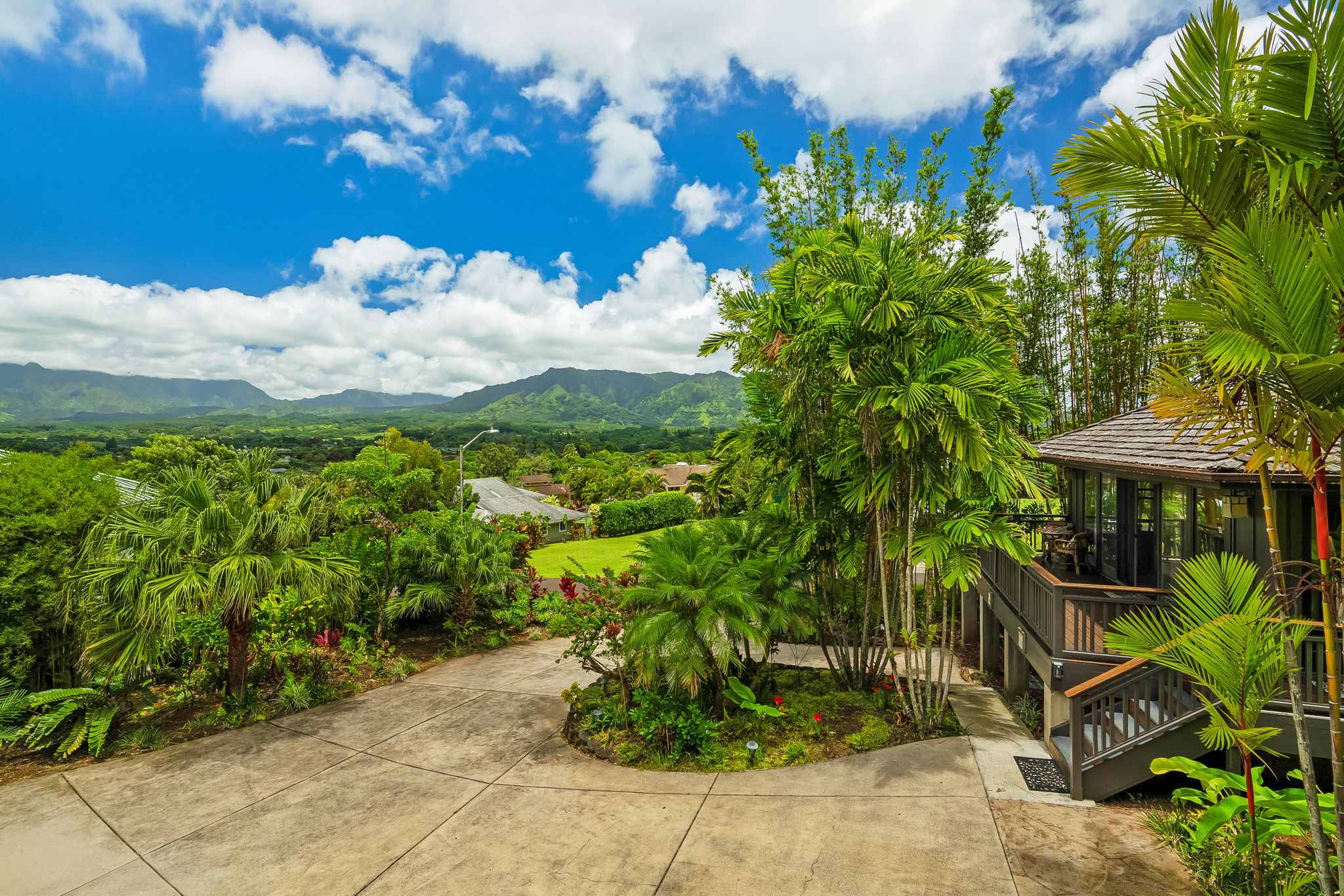 1328 Ihona Pl Property Photo 6