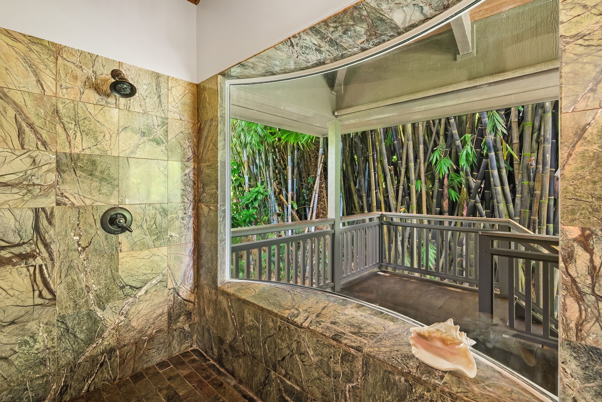 1328 Ihona Pl Property Photo 8