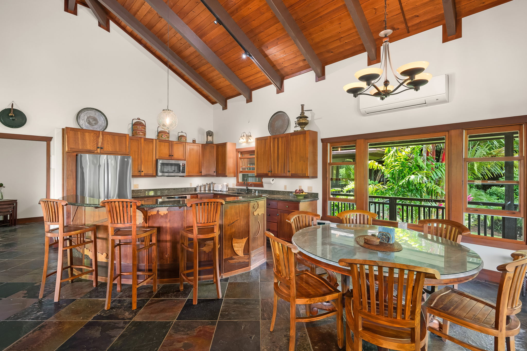 1328 Ihona Pl Property Photo 9