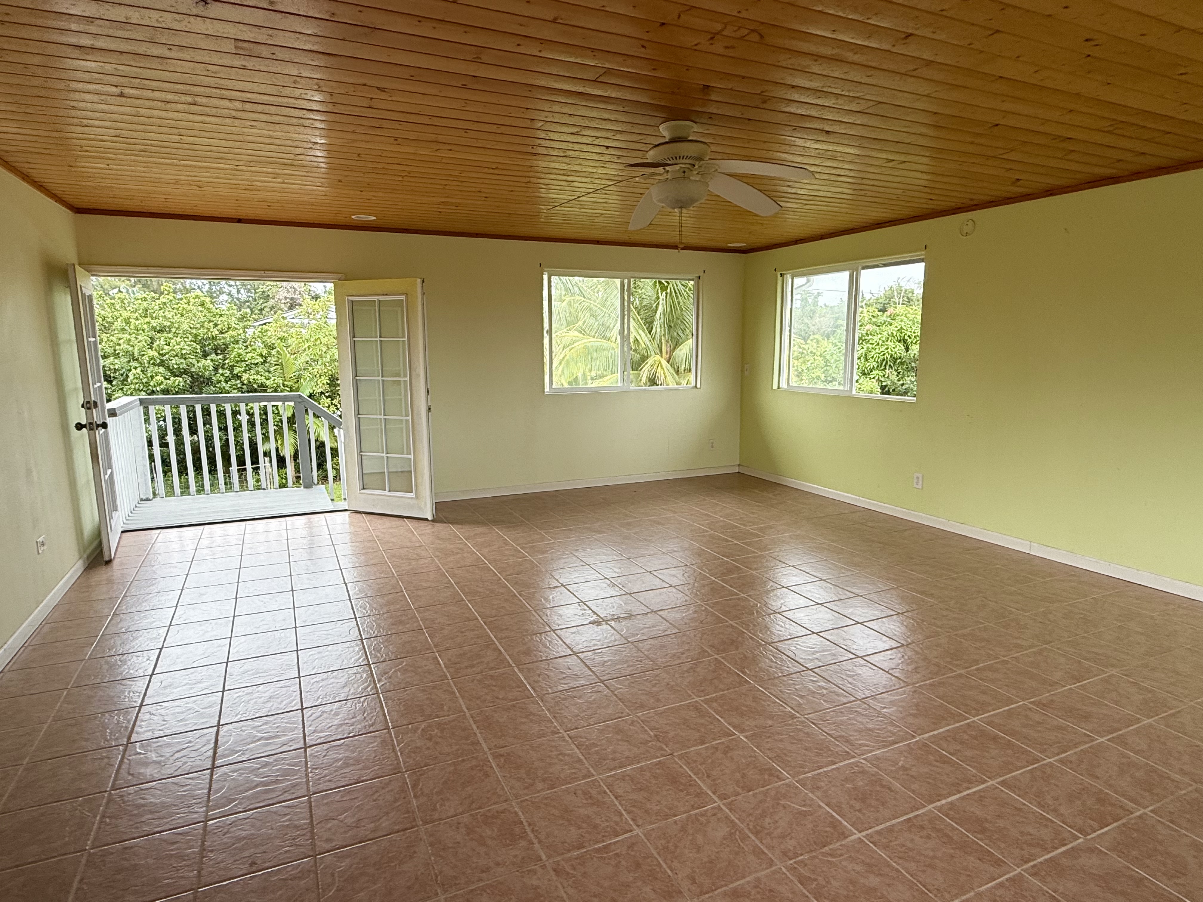 15-1634 Beach Rd Property Photo 2