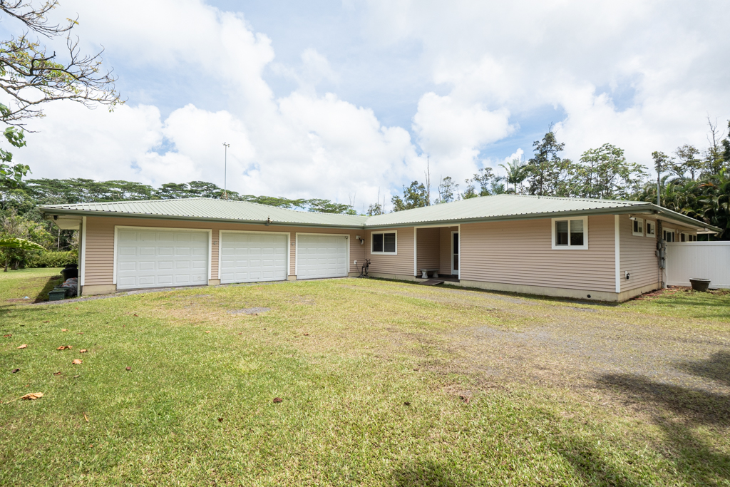 13-3333 Moku St Property Photo 5
