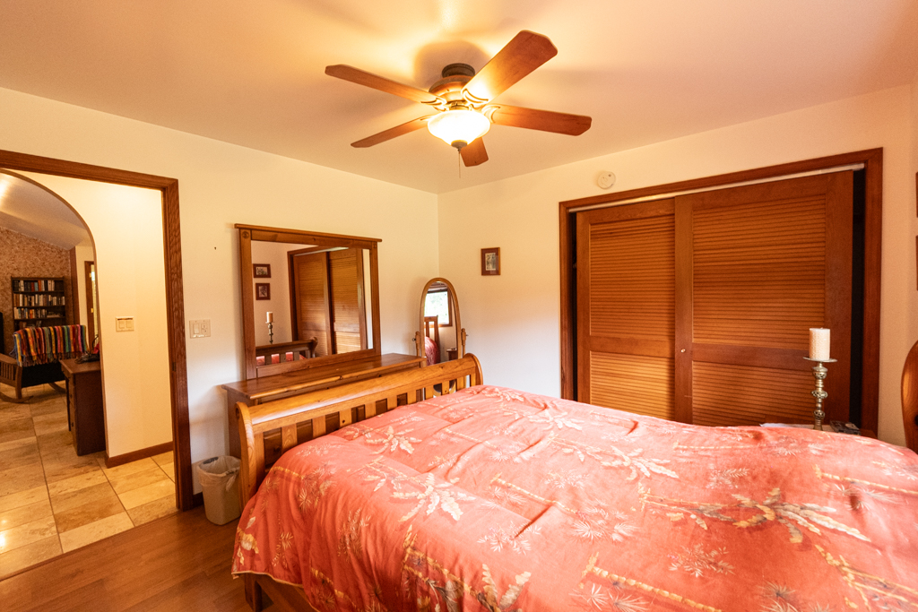13-3333 Moku St Property Photo 15