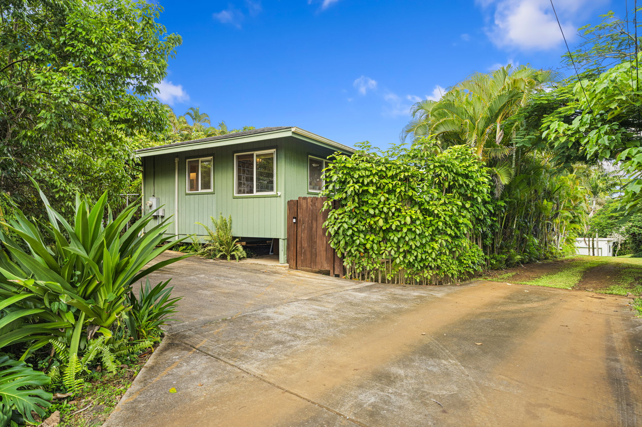 6250 Olohena Rd 2 Property Photo 6