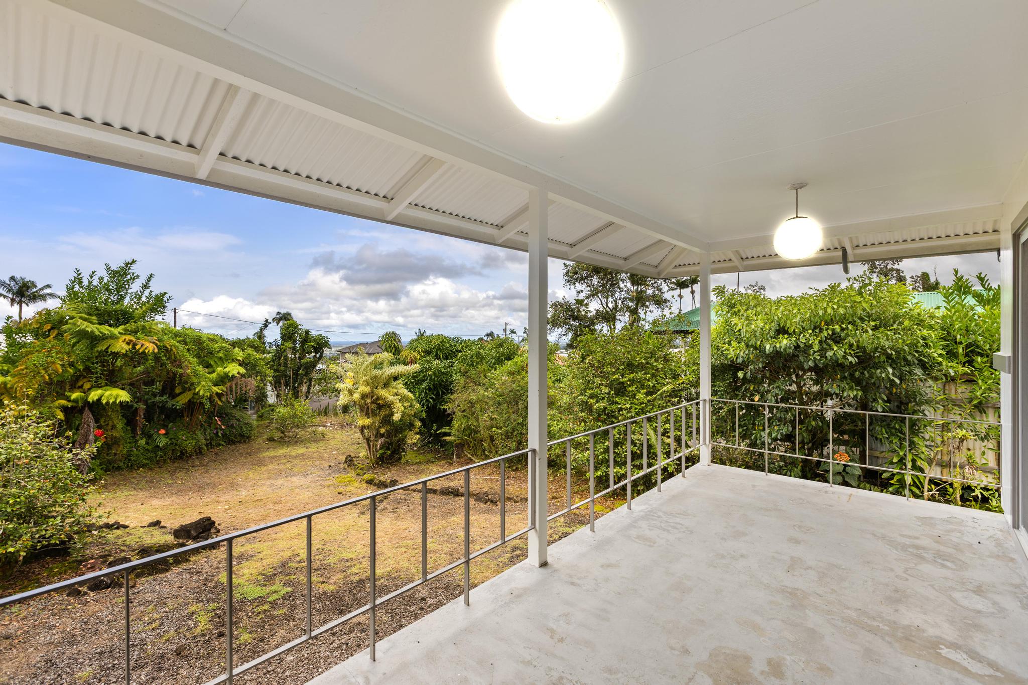 42 Pakalana Pl Property Photo 14