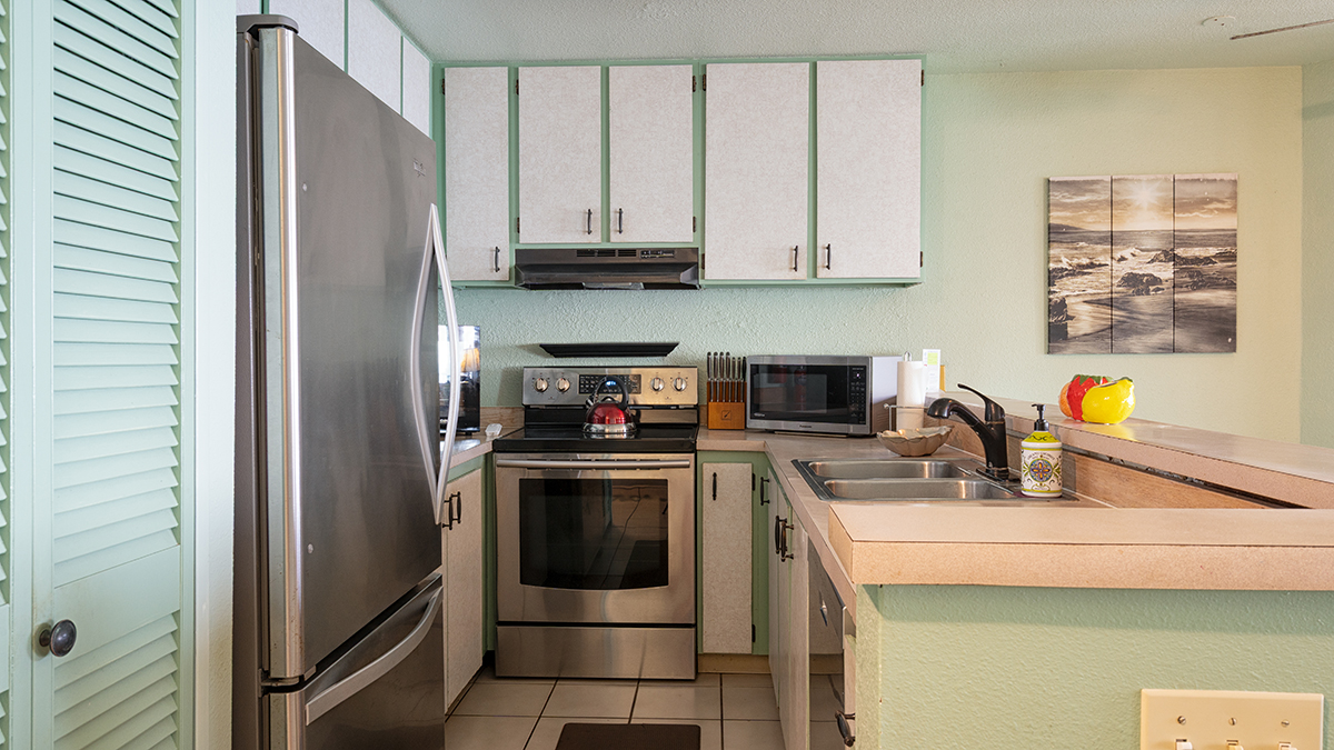 75-6002 The Sea Village 1102 Property Photo 7