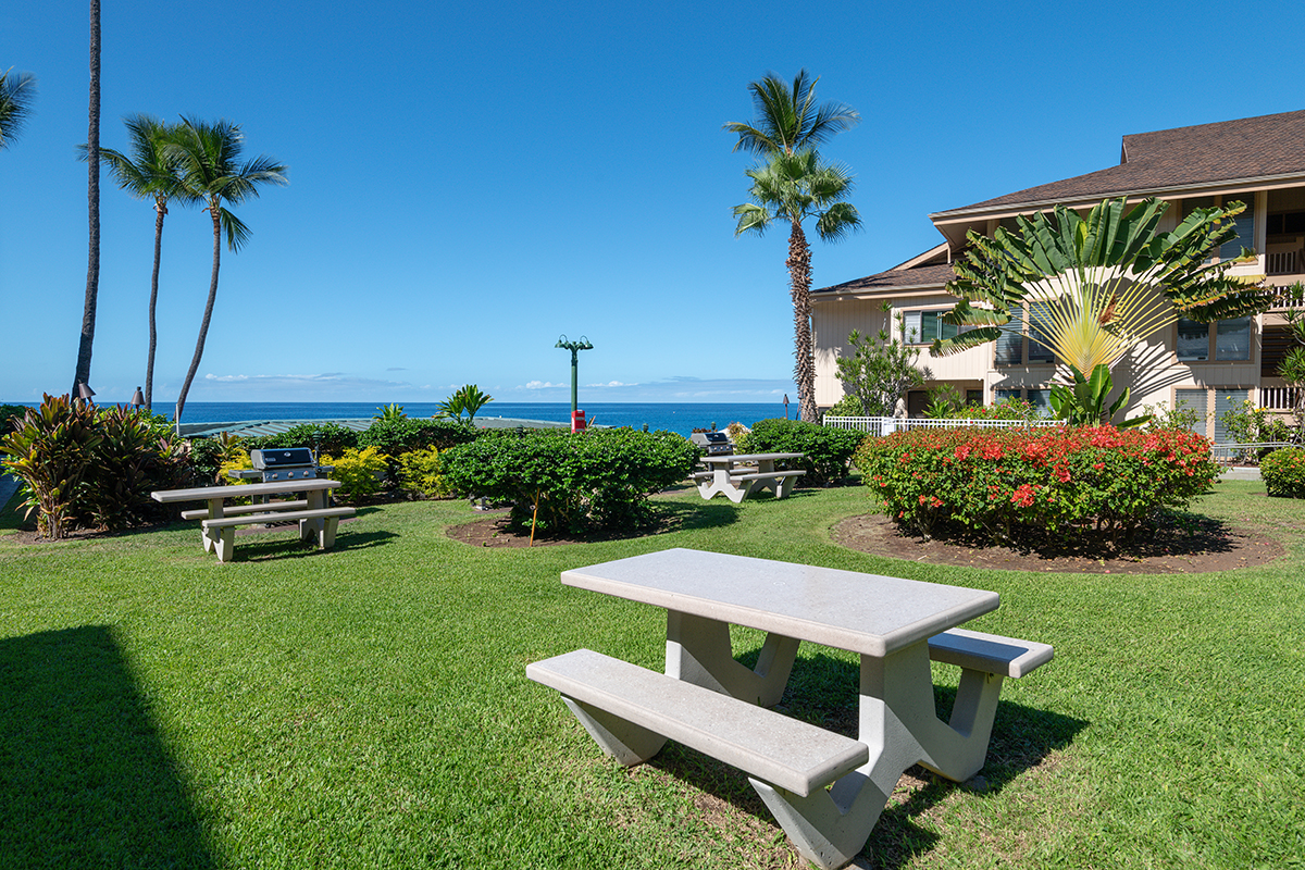 75-6002 The Sea Village 1102 Property Photo 20