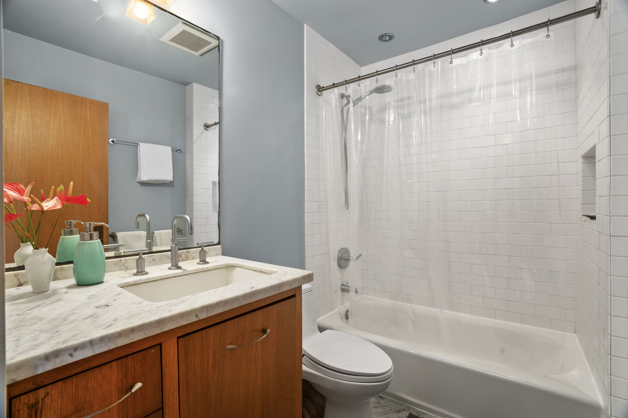 5384 Kumole St Property Photo 12