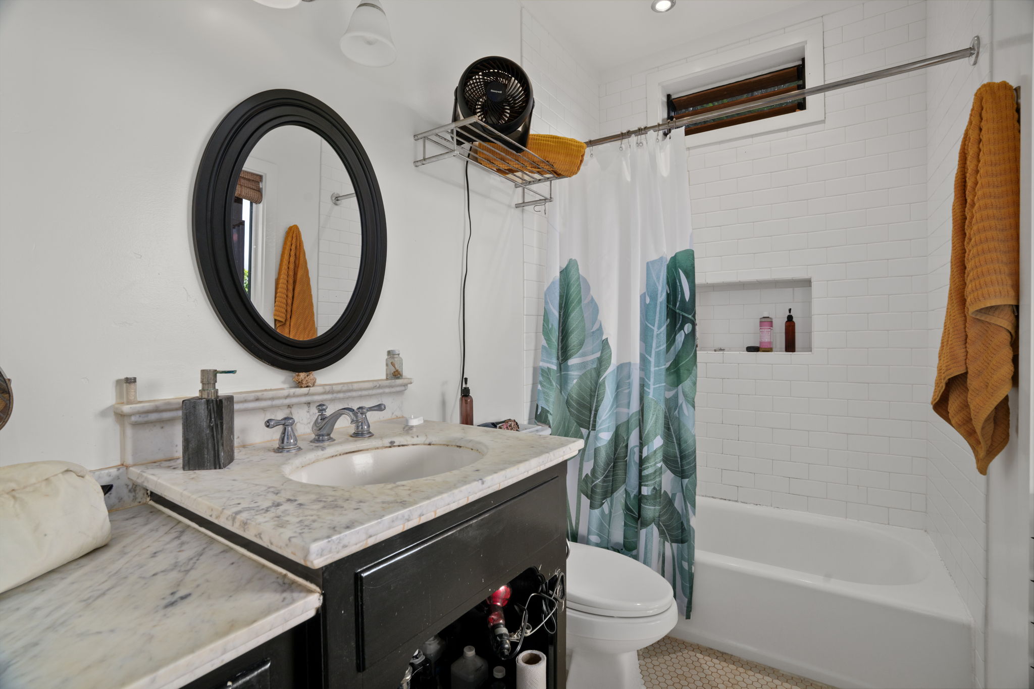 5384 Kumole St Property Photo 28
