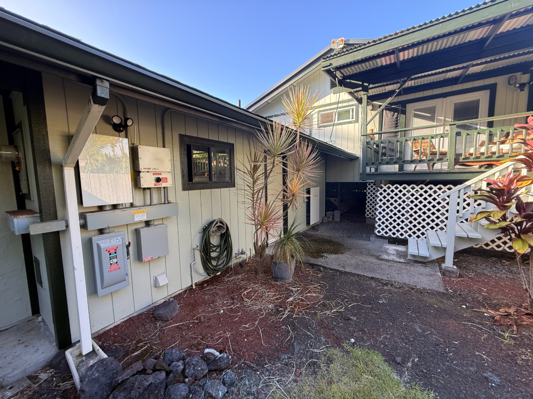15-115 Puhi St Property Photo 7