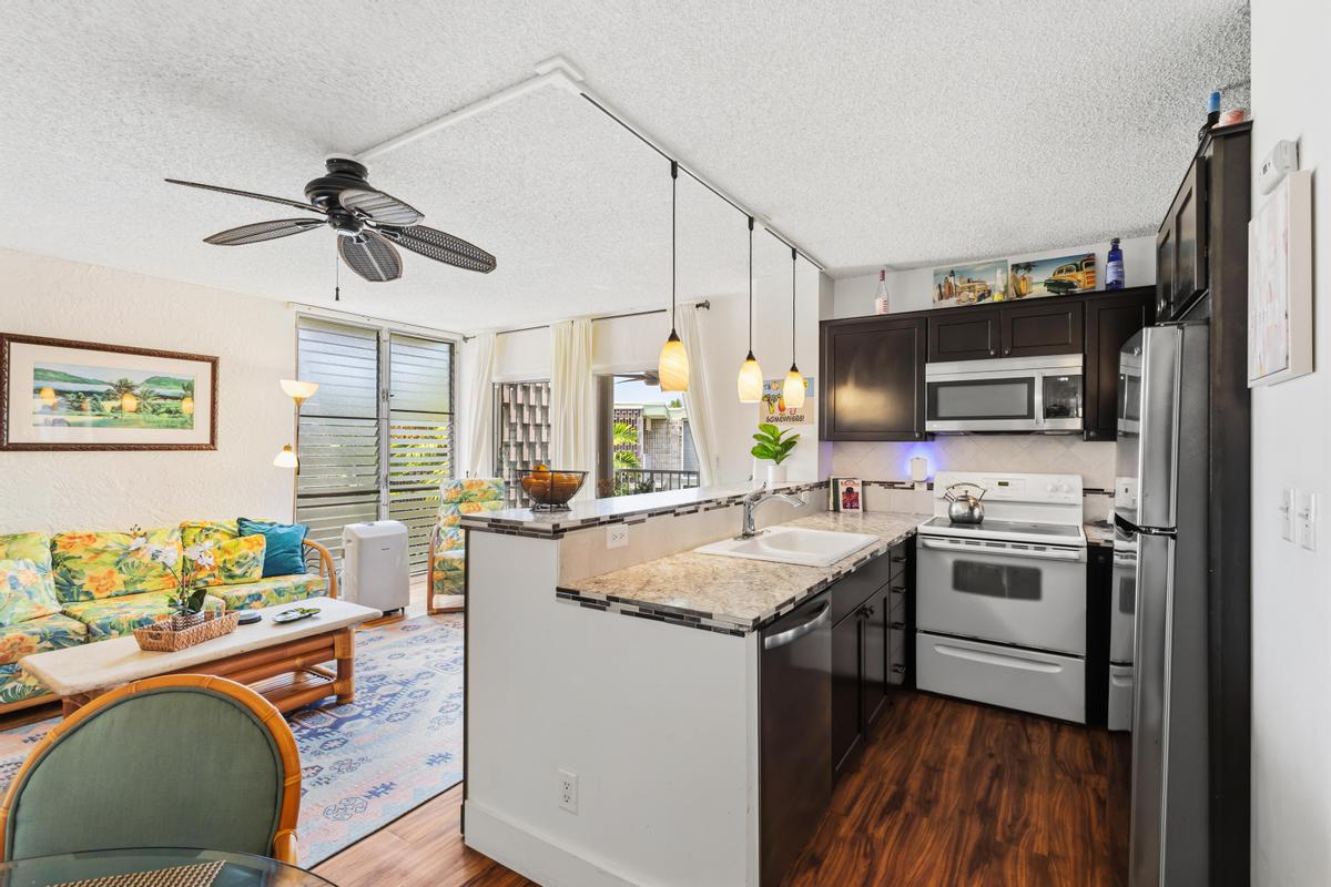 75-6016 Alii Dr 302 Property Photo 3
