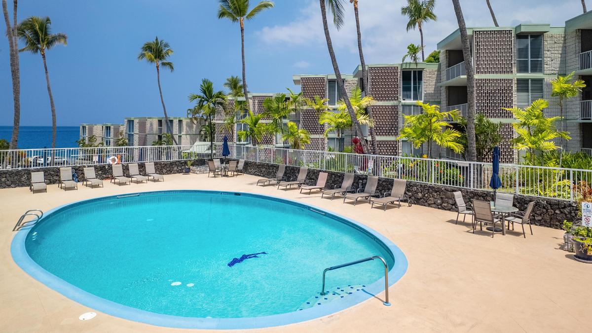 75-6016 Alii Dr 302 Property Photo 18