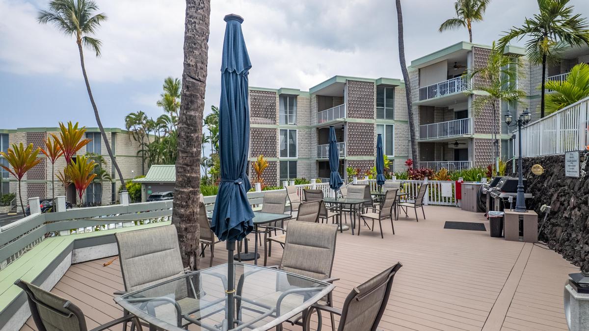 75-6016 Alii Dr 302 Property Photo 22