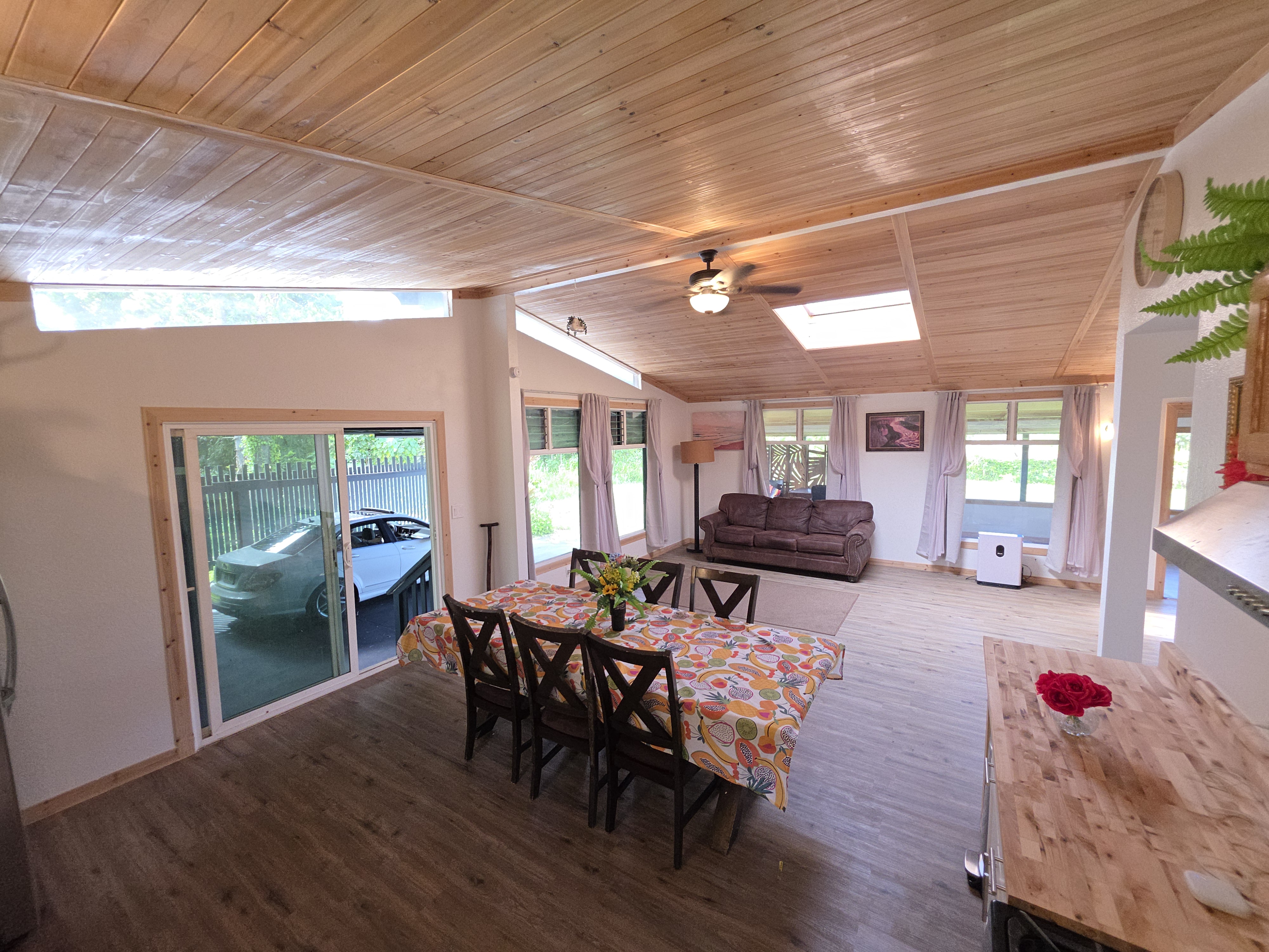 732568 Property Photo 5