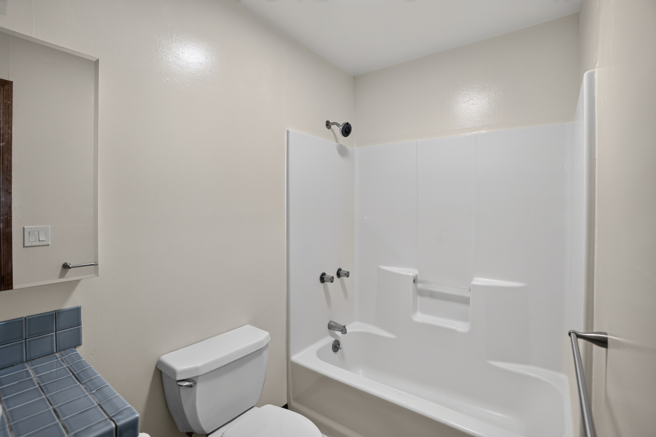 64-5122 White Rd B Property Photo 16