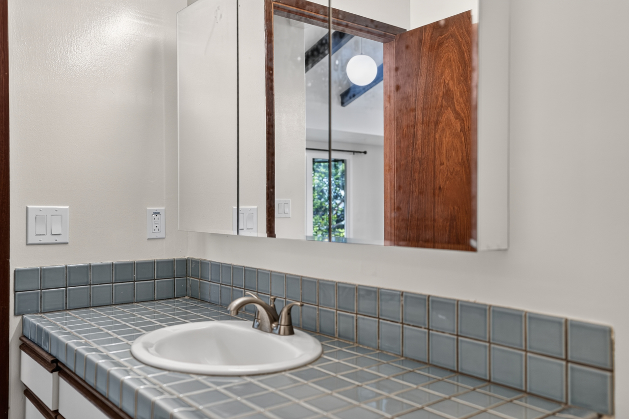 64-5122 White Rd B Property Photo 21