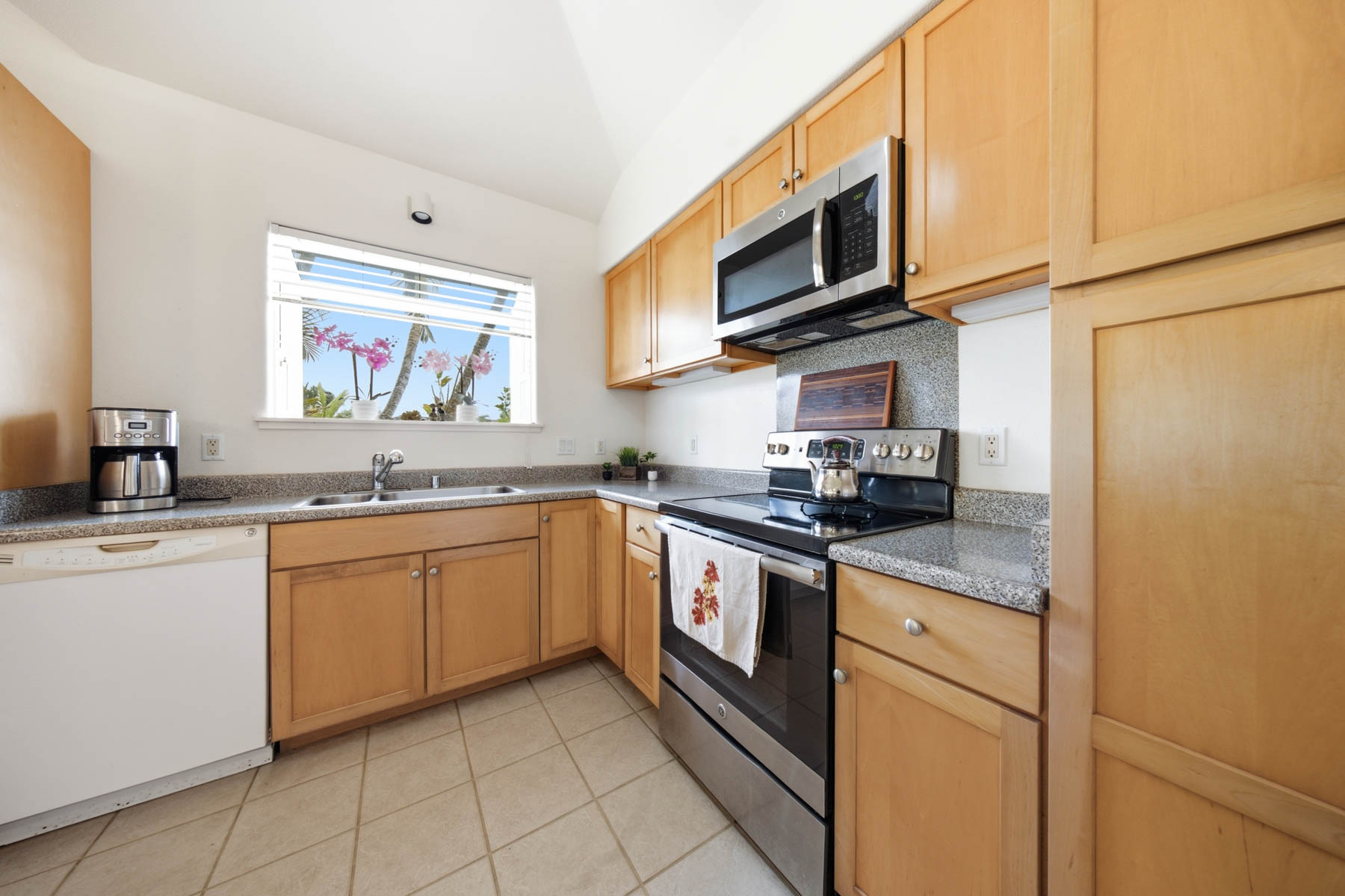 2110 Kaneka St 39 Property Photo 25