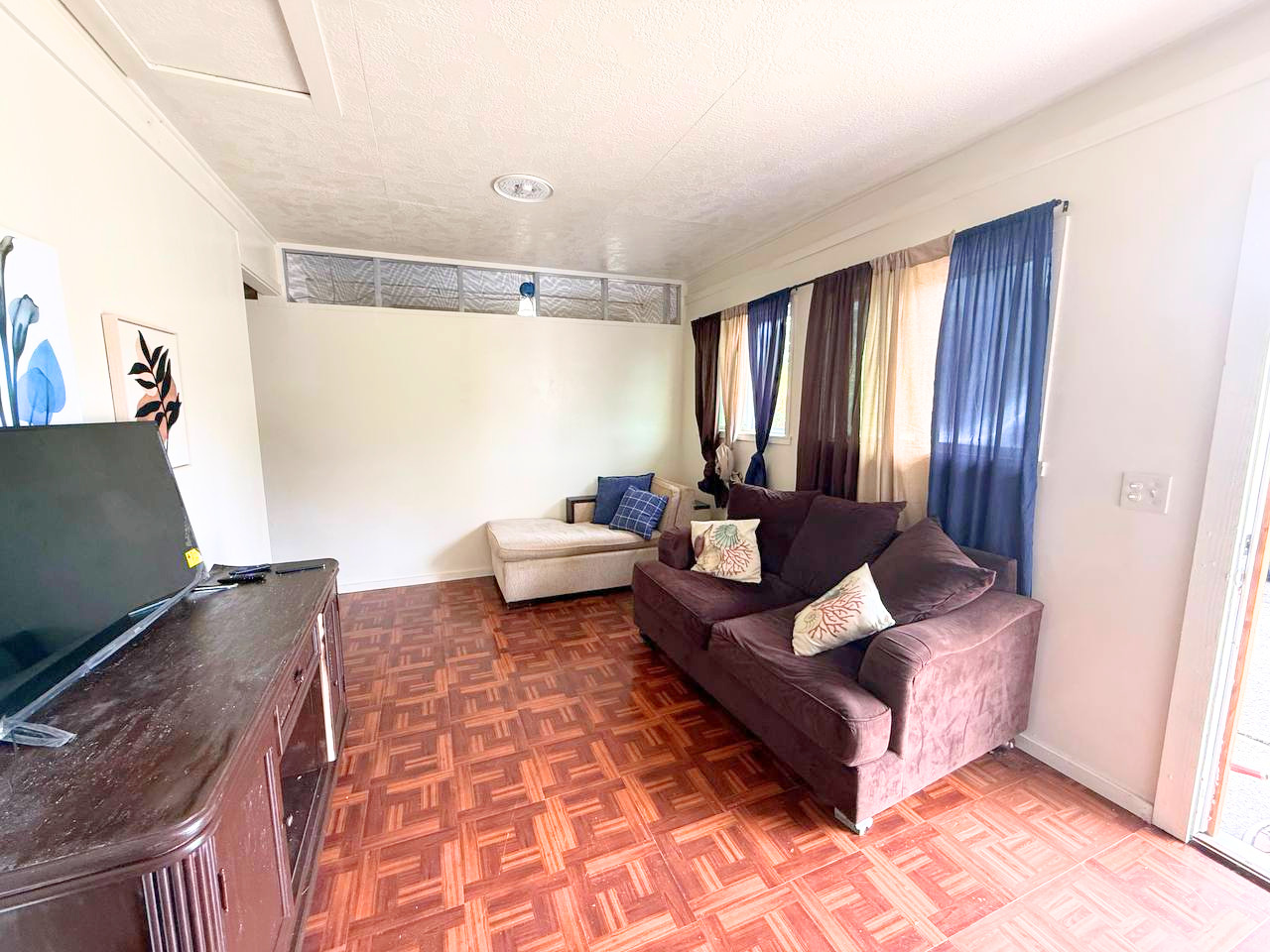 1172 Kawailani St Property Photo 1