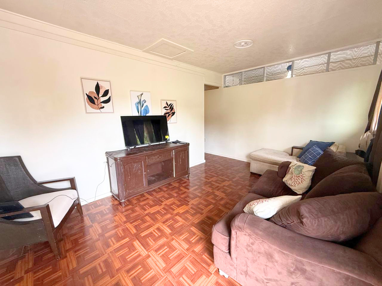 1172 Kawailani St Property Photo 2