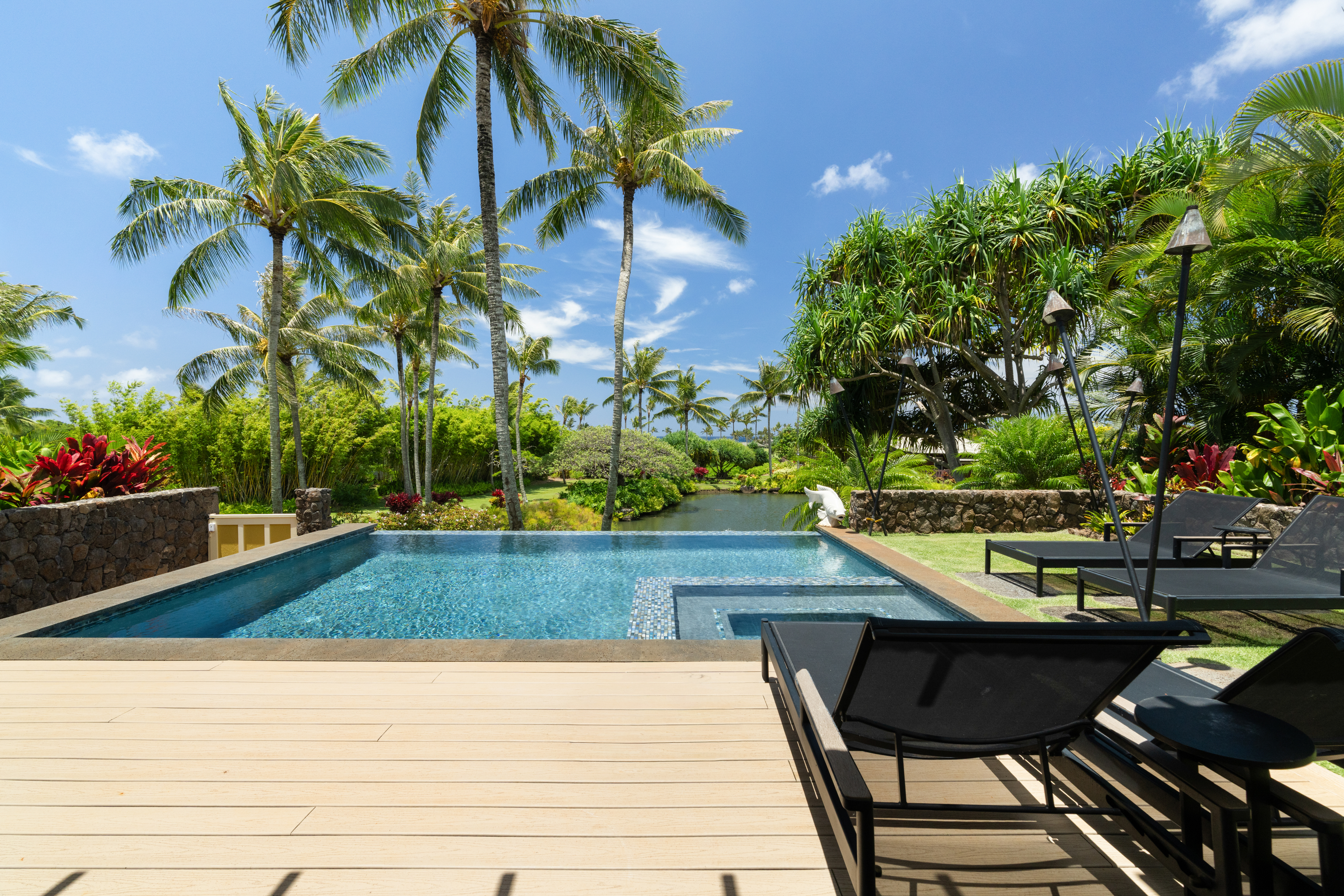 5137 Kupulau Pl Property Photo 4