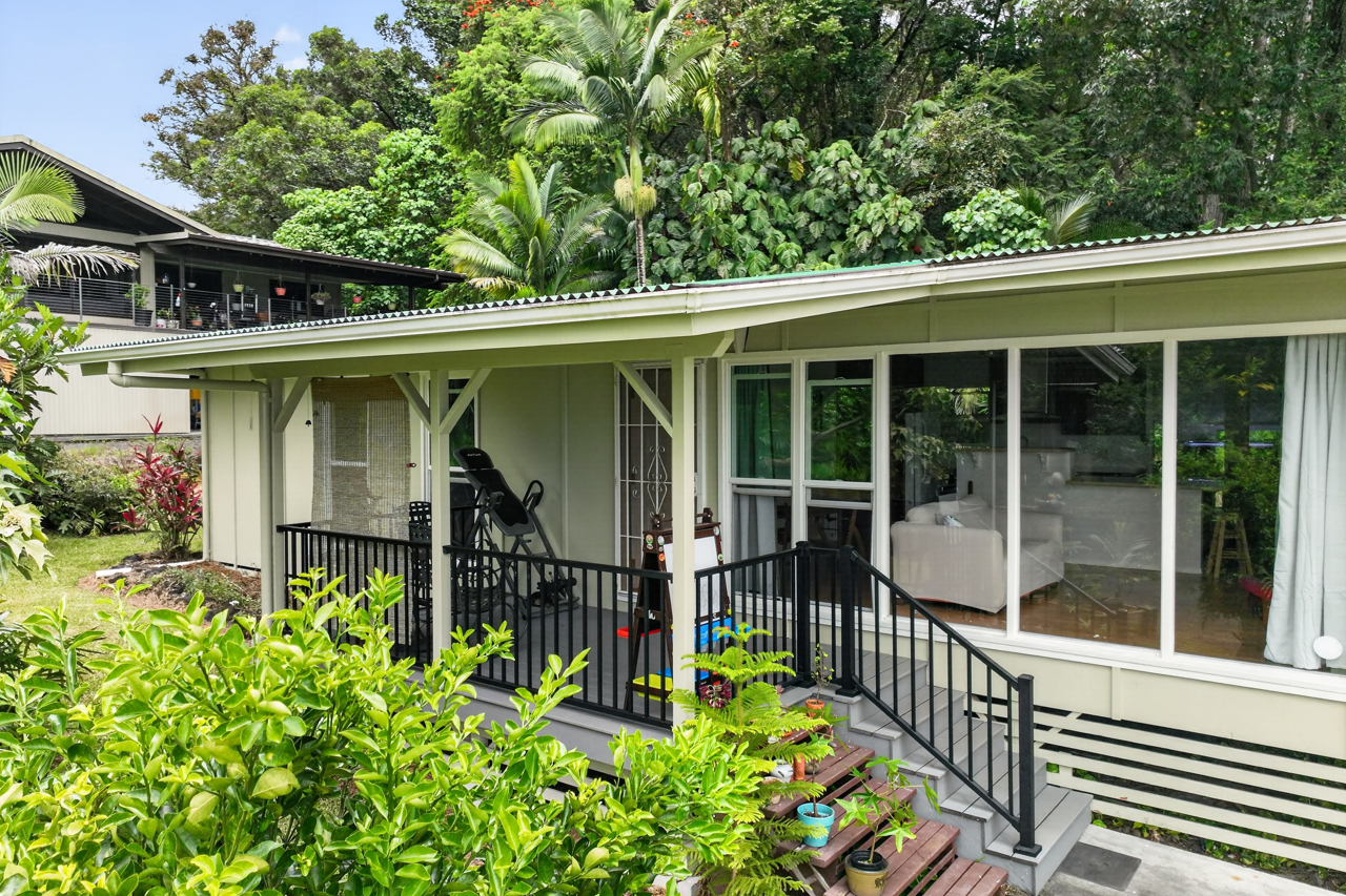 243 Aipuni St Property Photo 2