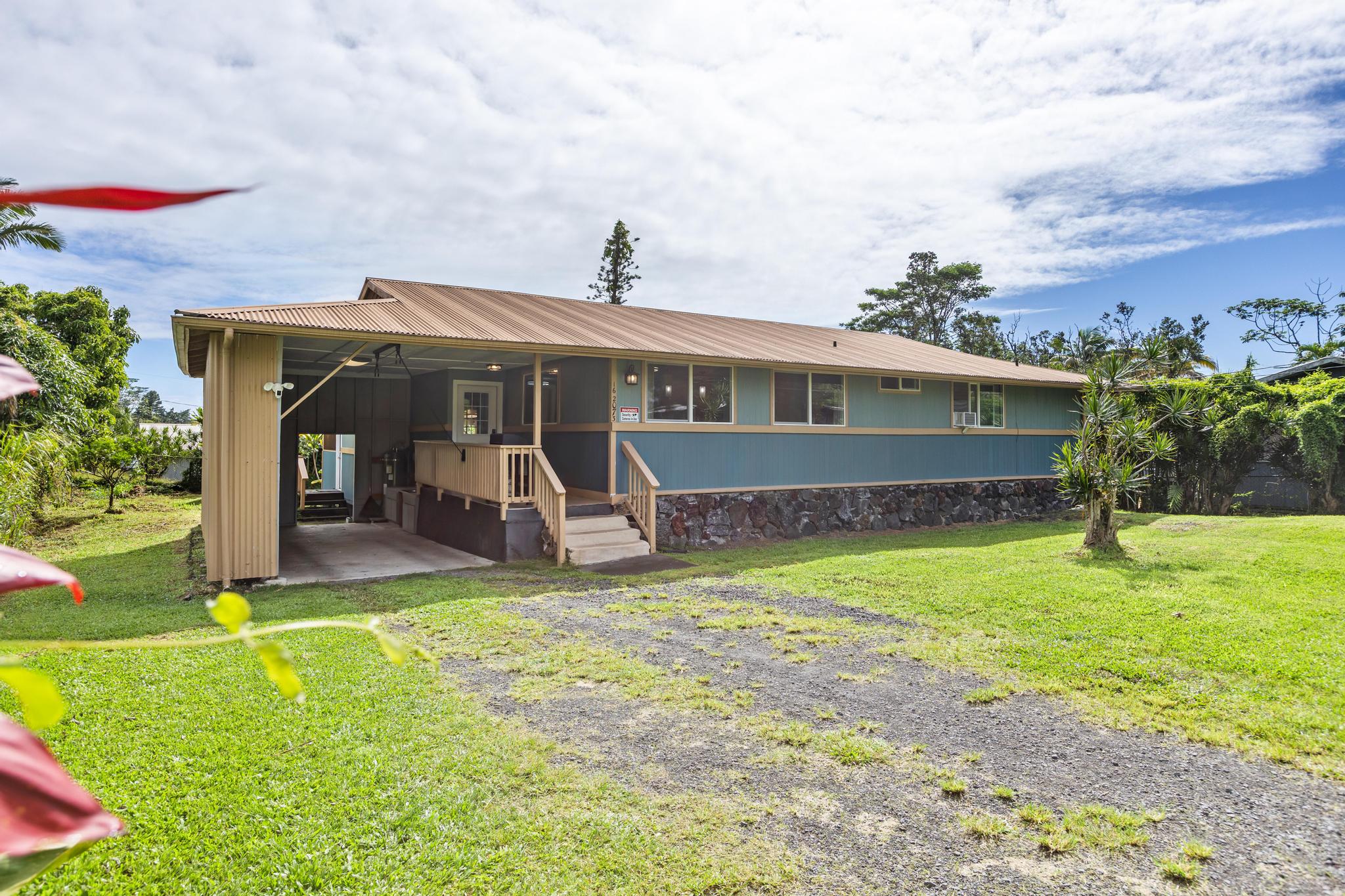 16-2073 Vanda Dr Property Photo 1