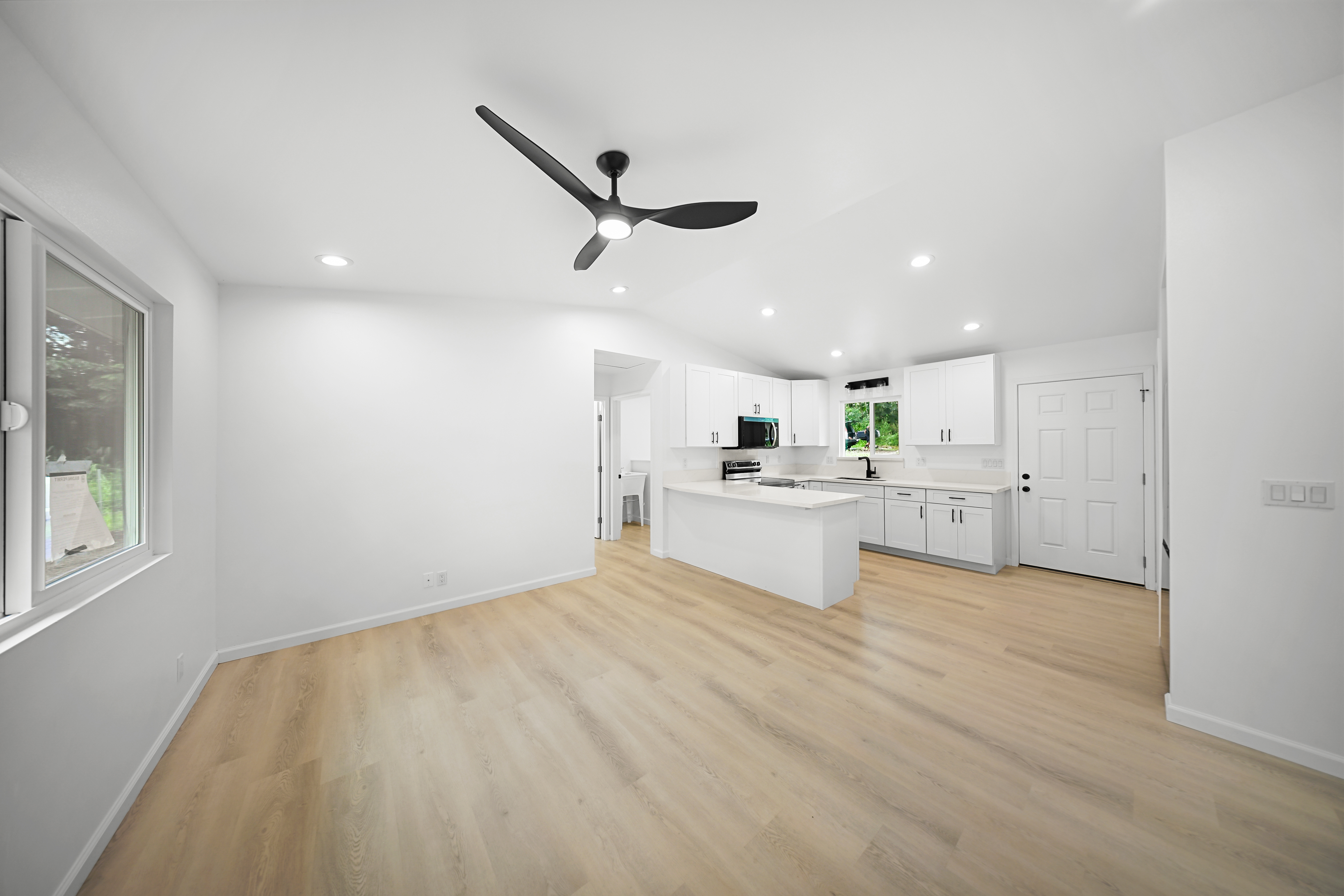 16-2014 Tiki Rd Property Photo 2