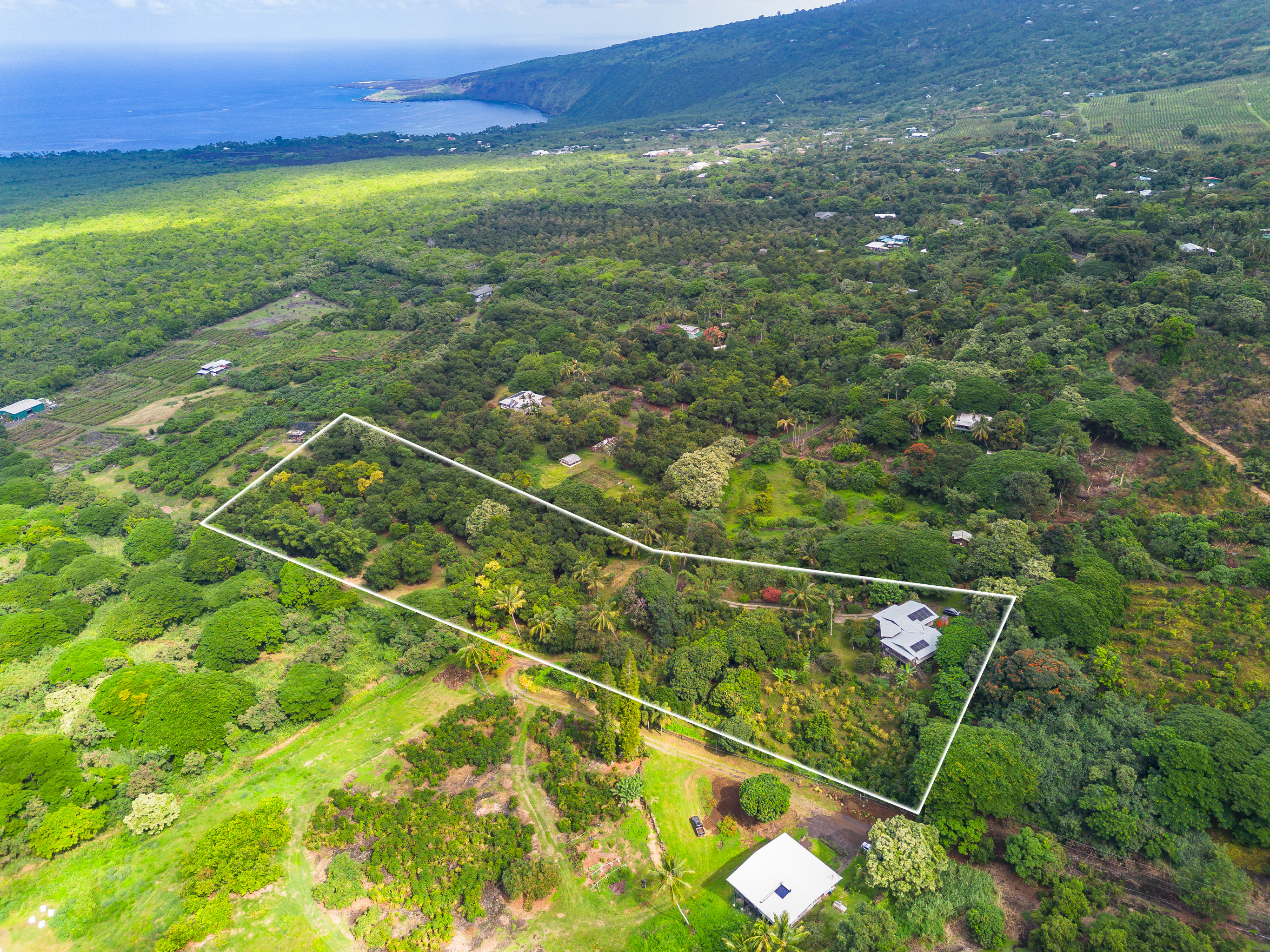 83-5599-d Middle Keei Rd Property Photo 3