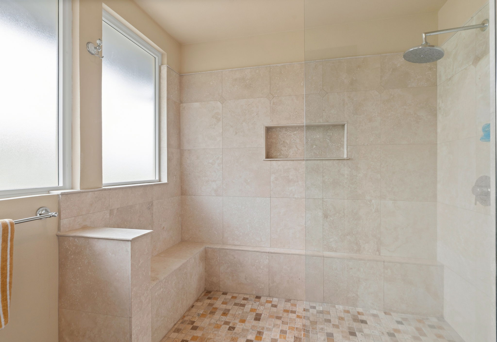 2899 Aukoi St Property Photo 14