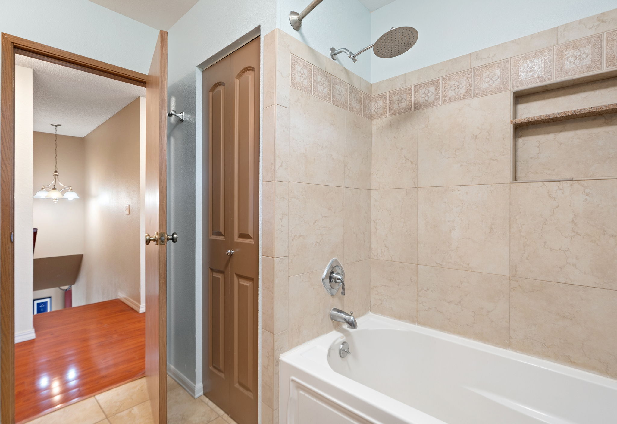 2899 Aukoi St Property Photo 22