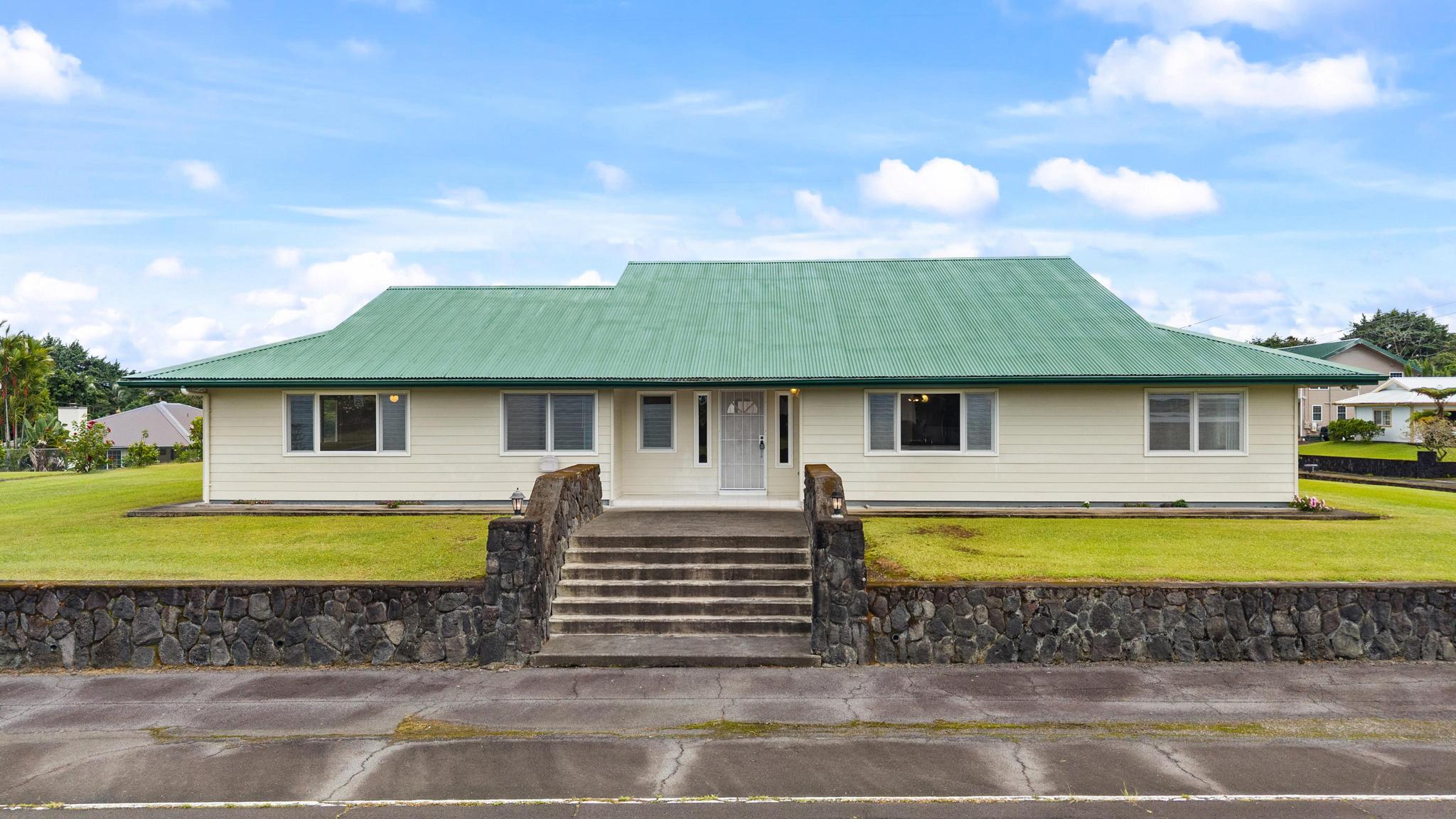 121 Maka Hinu St Property Photo 1