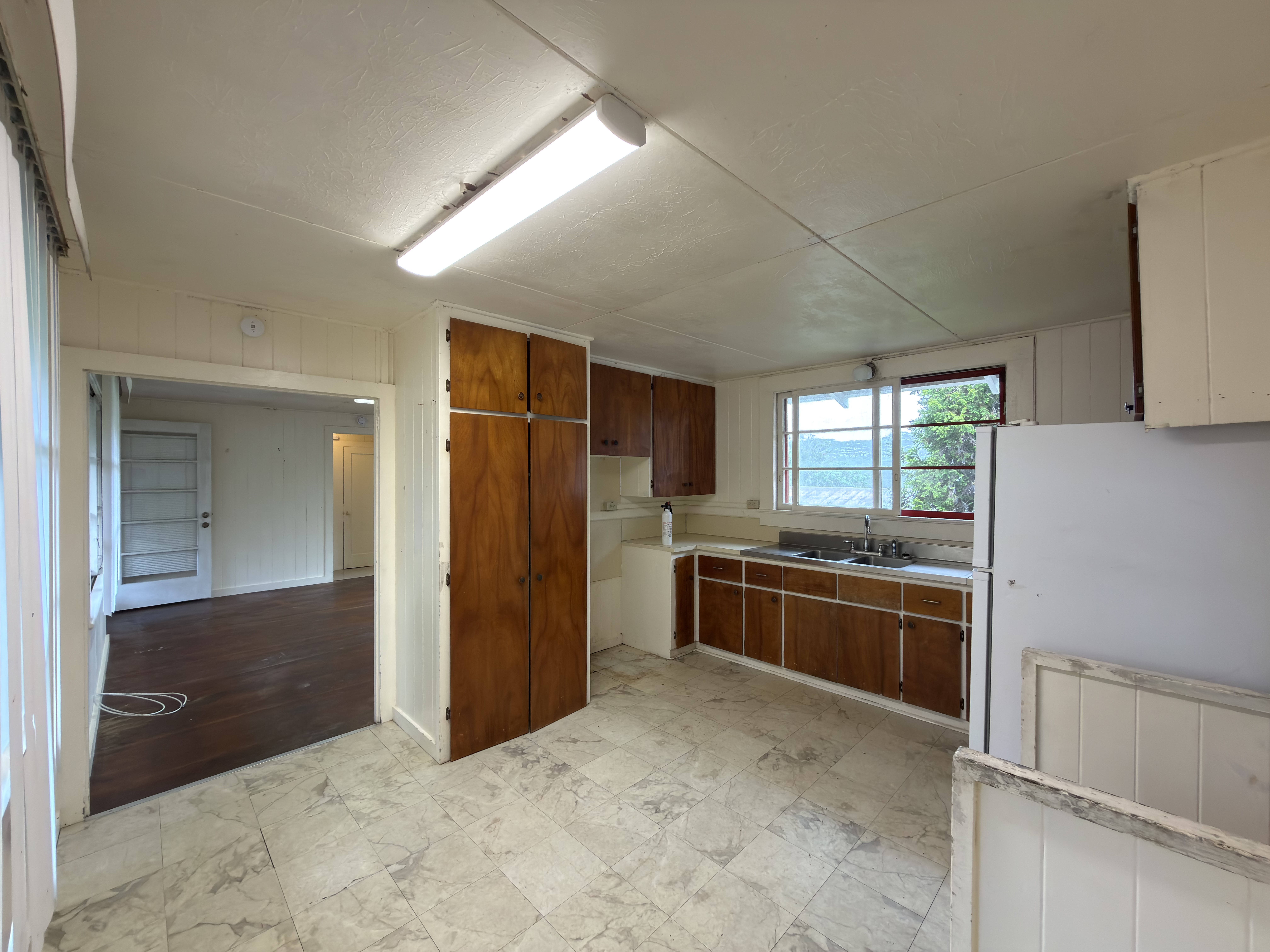 142 Palani St Property Photo 4