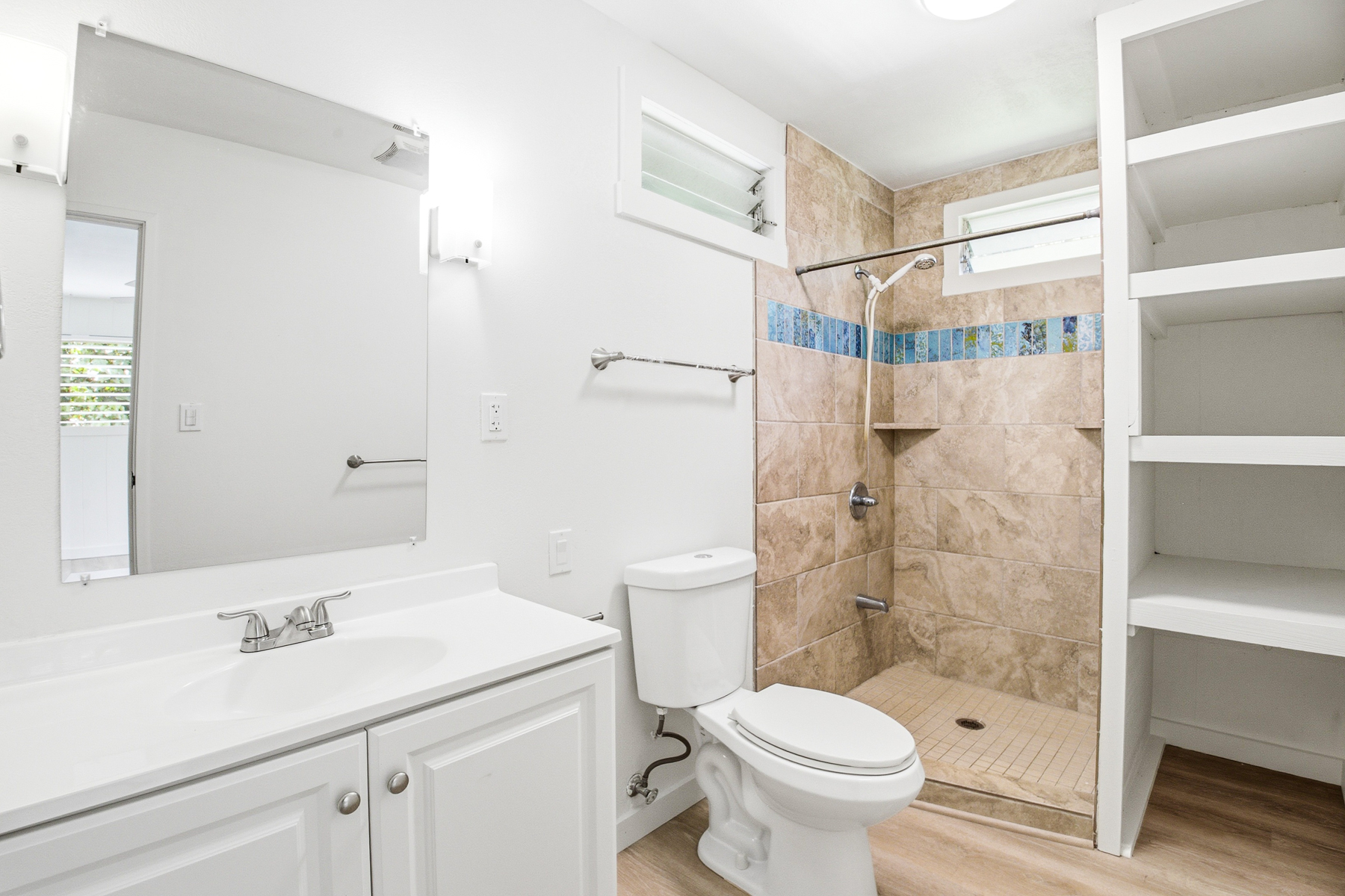 5310 Nonou Rd Property Photo 14