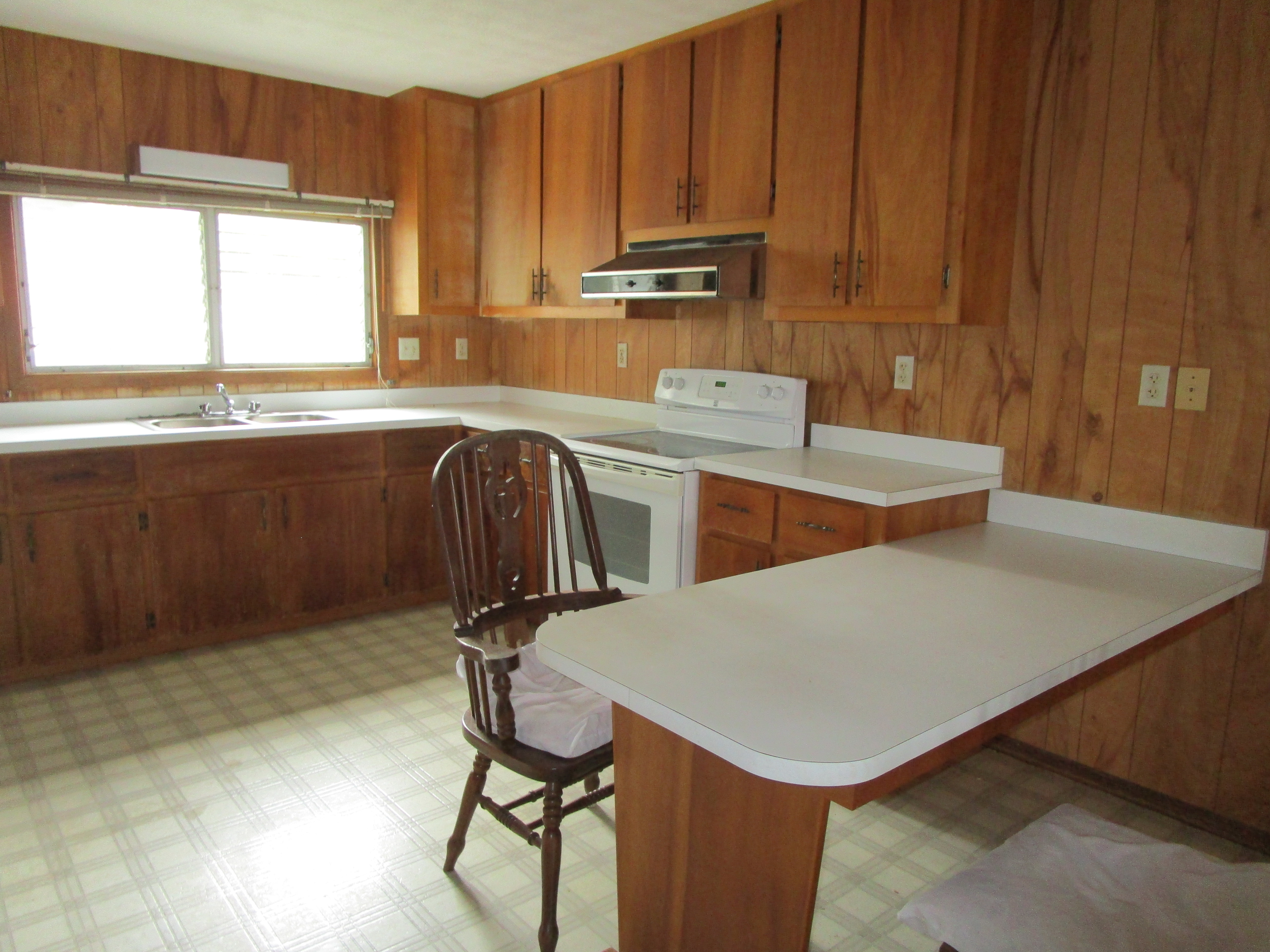 1052 Ahe St Property Photo 6