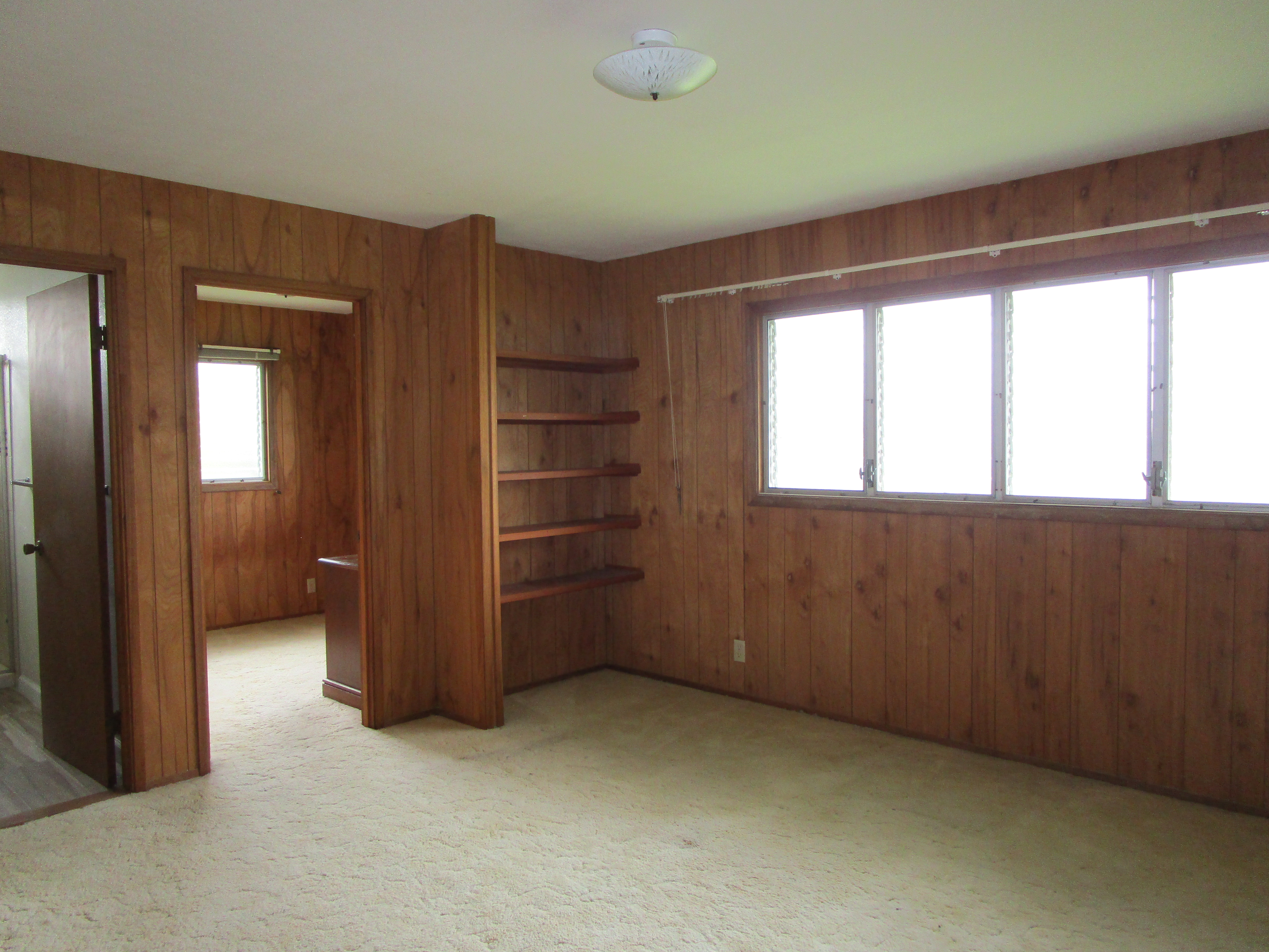 1052 Ahe St Property Photo 8
