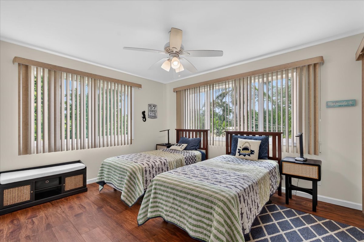 15-122 Kamano St Property Photo 10