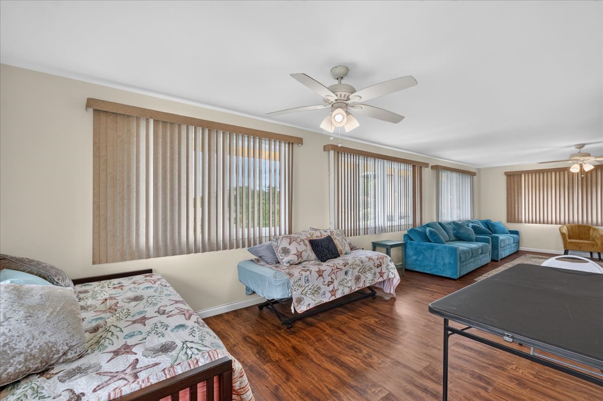 15-122 Kamano St Property Photo 13