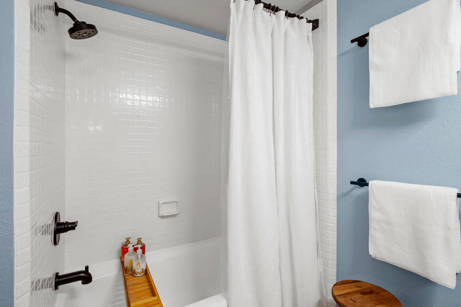 2721 Poipu Rd 423 Property Photo 16