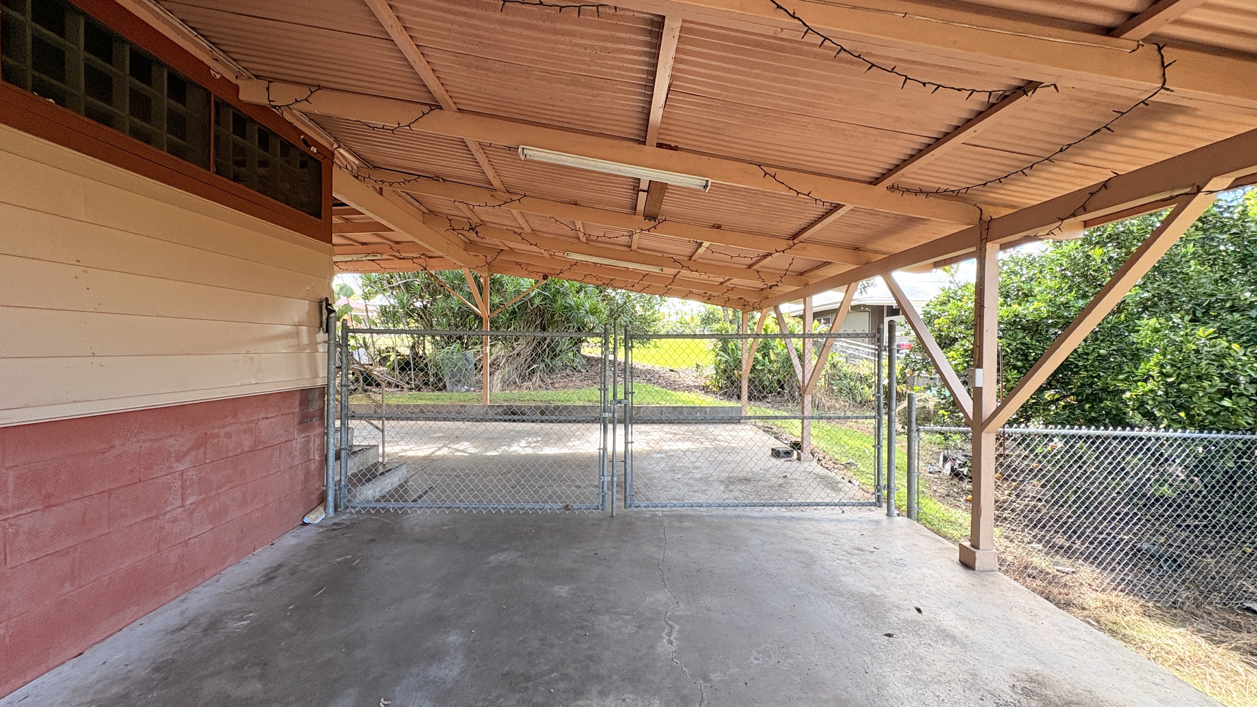 70 Hoonanea St Property Photo 6