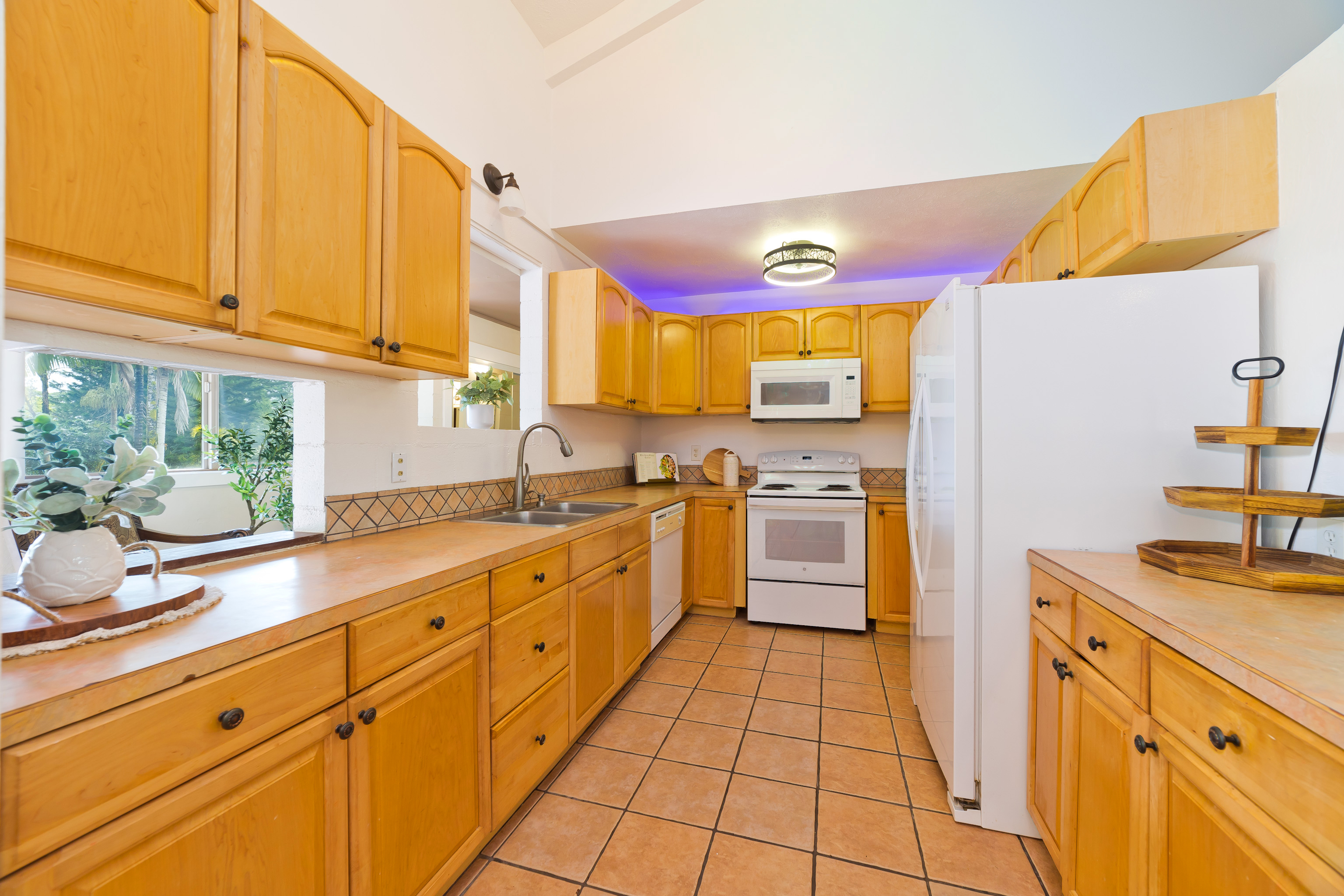 16-1381 Pohaku Circle Property Photo 6