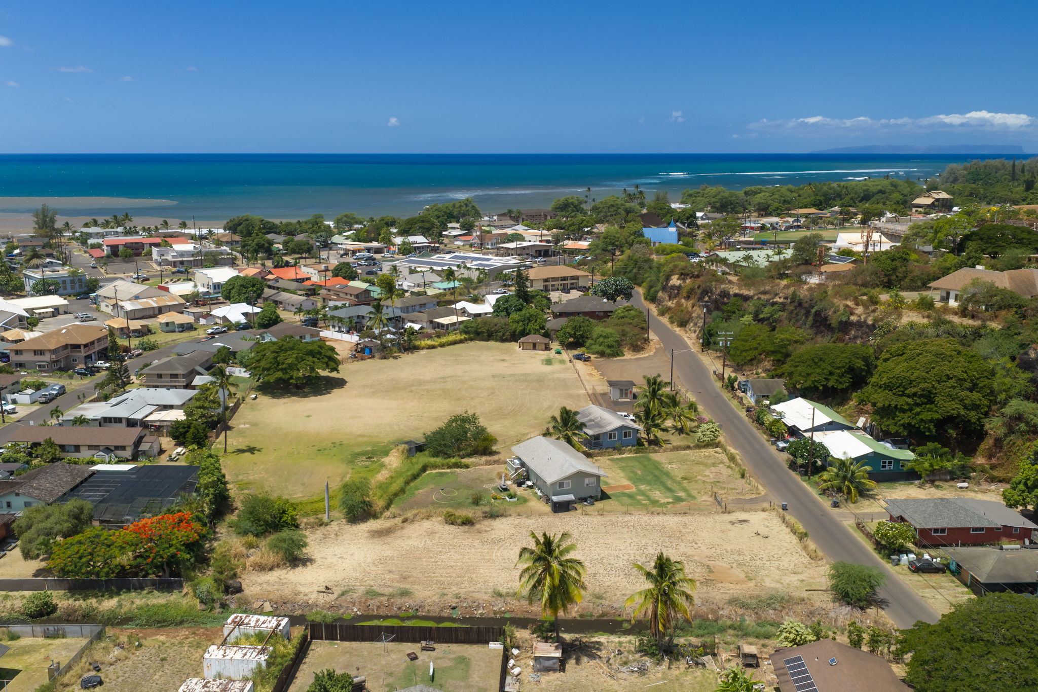 4602 Menehune Rd D Property Photo 1