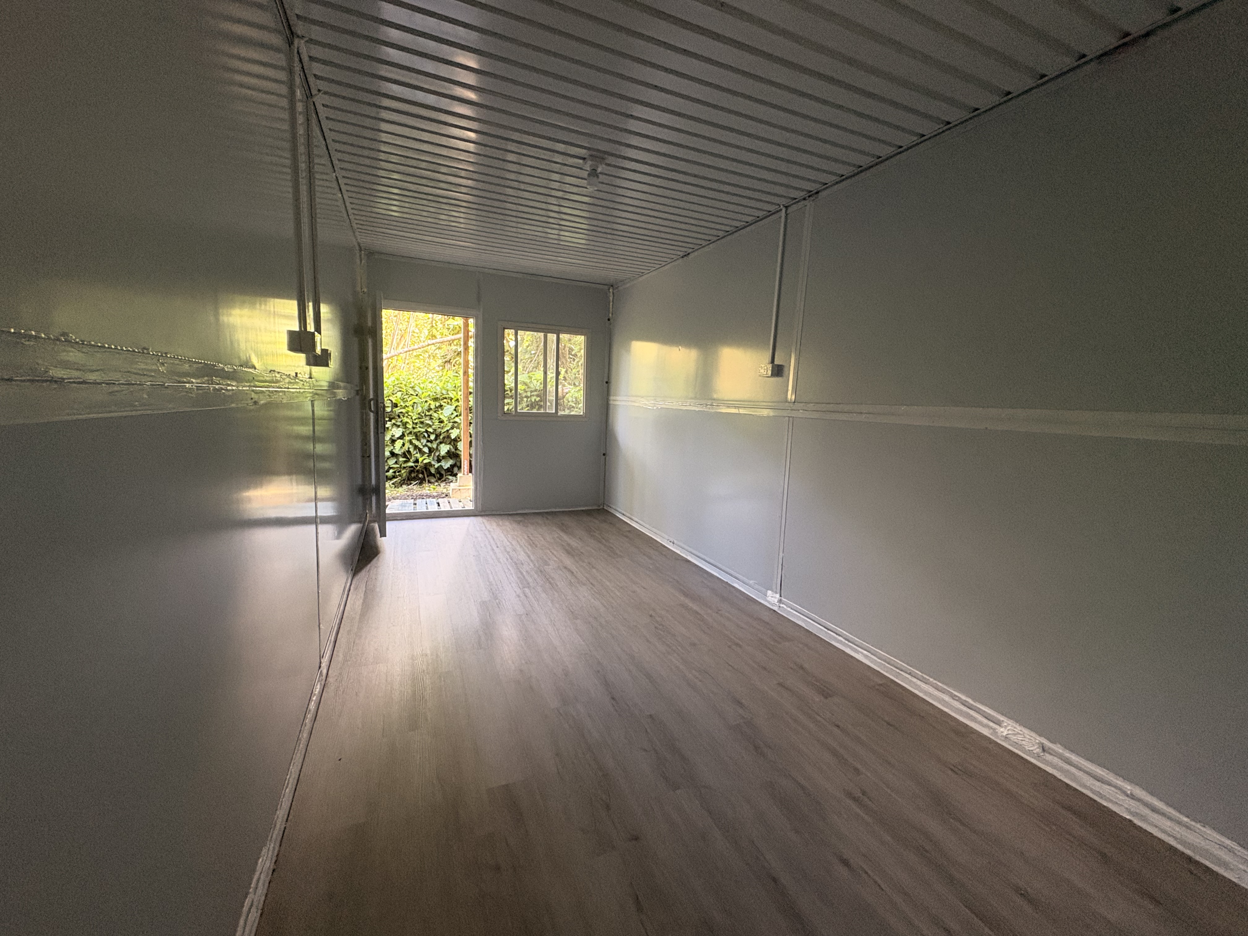 Leilani Estates Property Photo 6