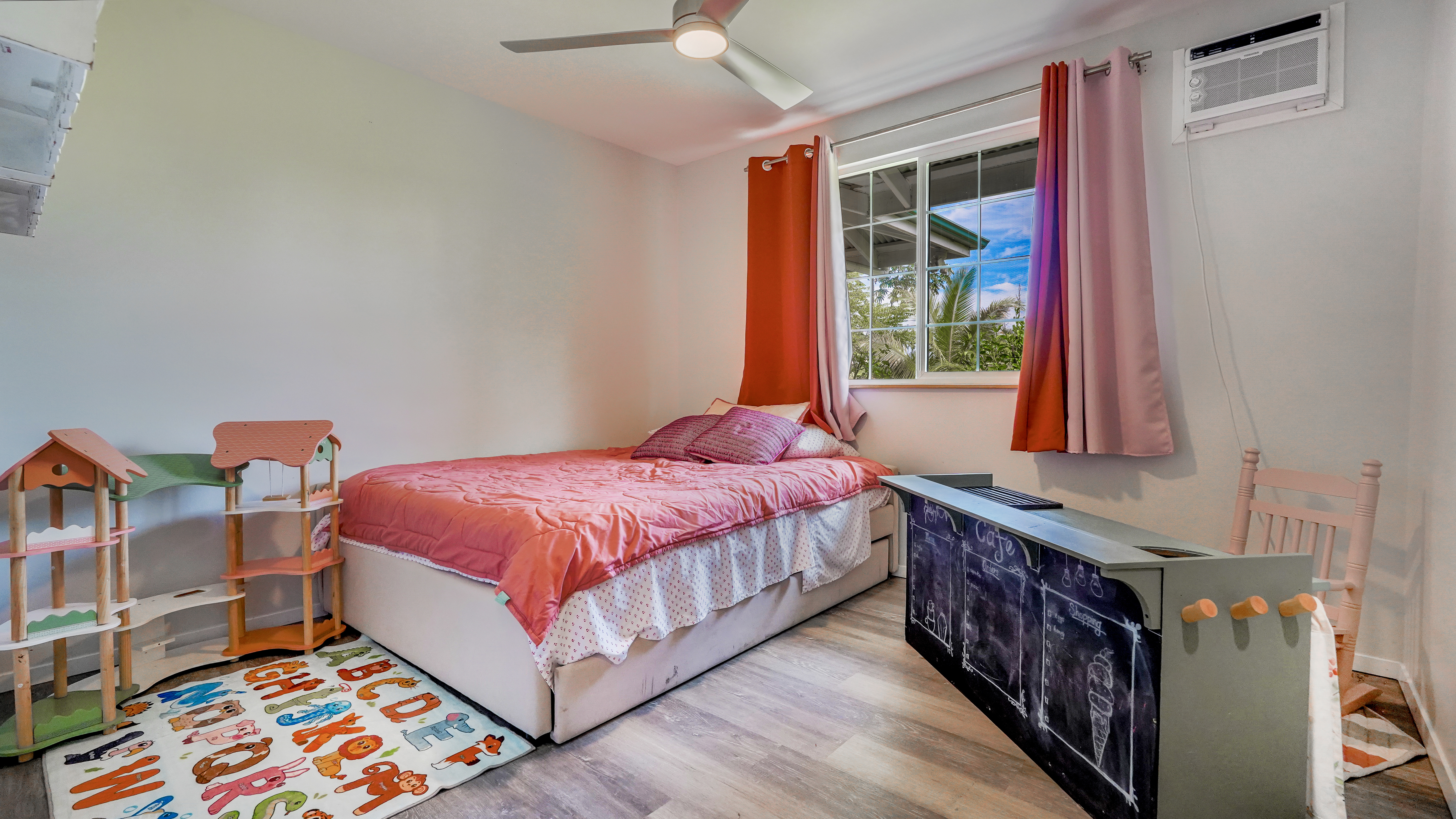 15-1688 6th Ave Property Photo 11