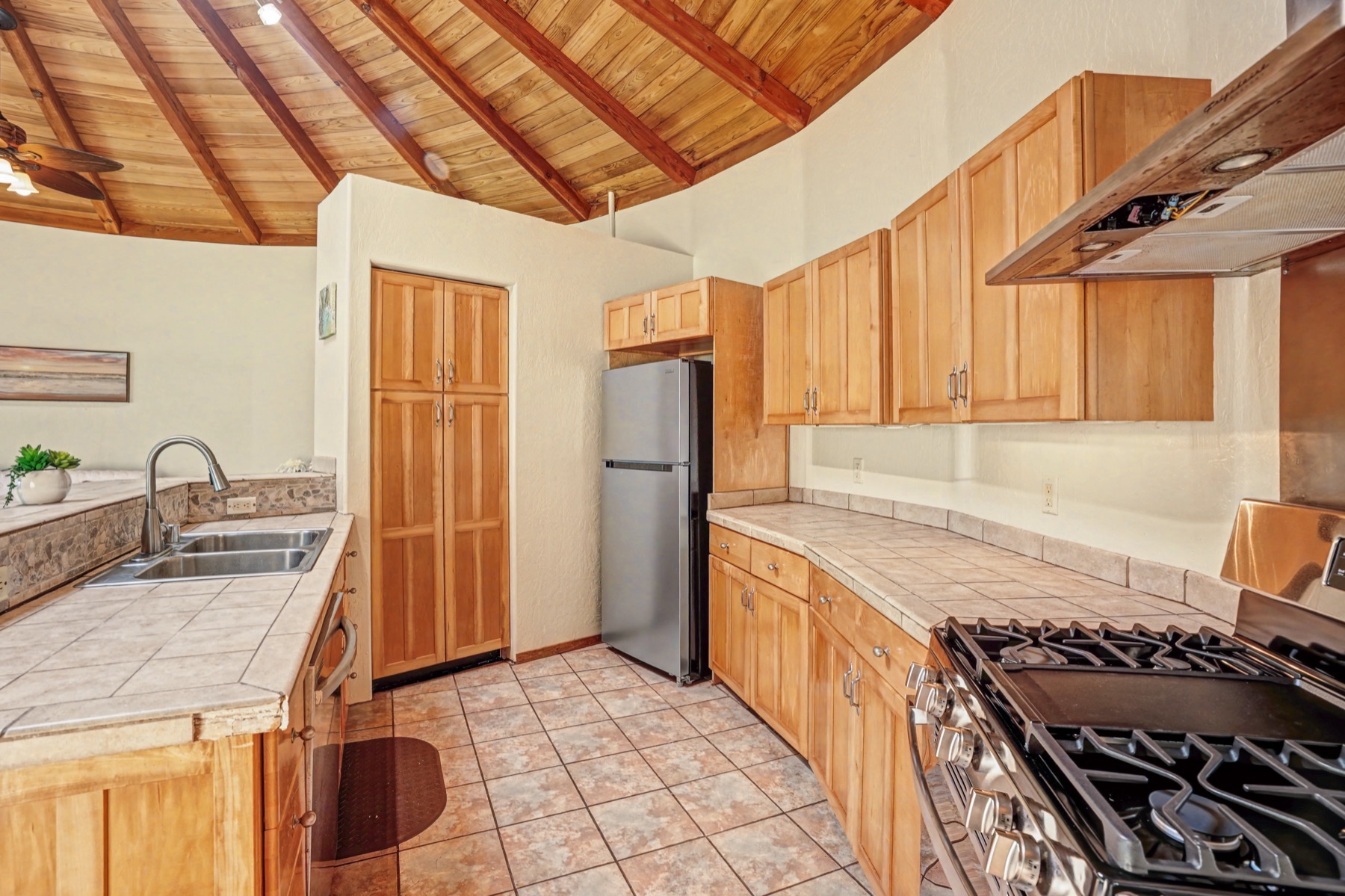 5715 Kaehulua Rd 1 Property Photo 12